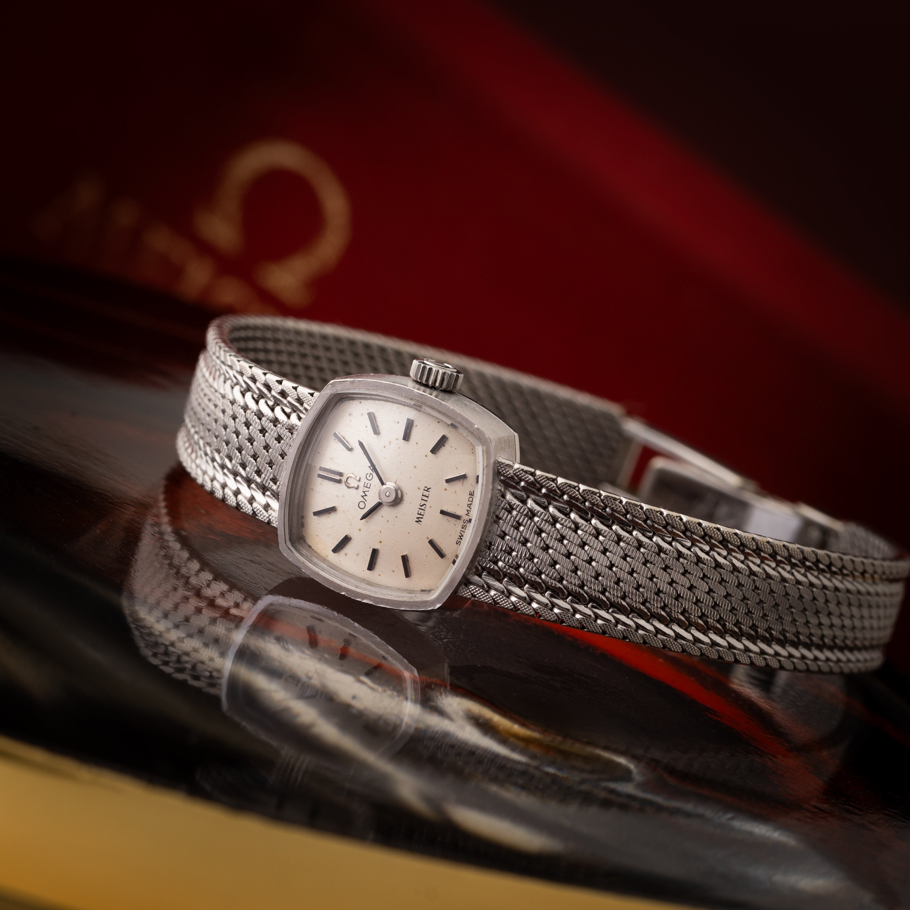 オメガ 18金無垢ホワイトゴールド レディースウォッチ 1967年製 MEISTERダブルネーム 箱付き