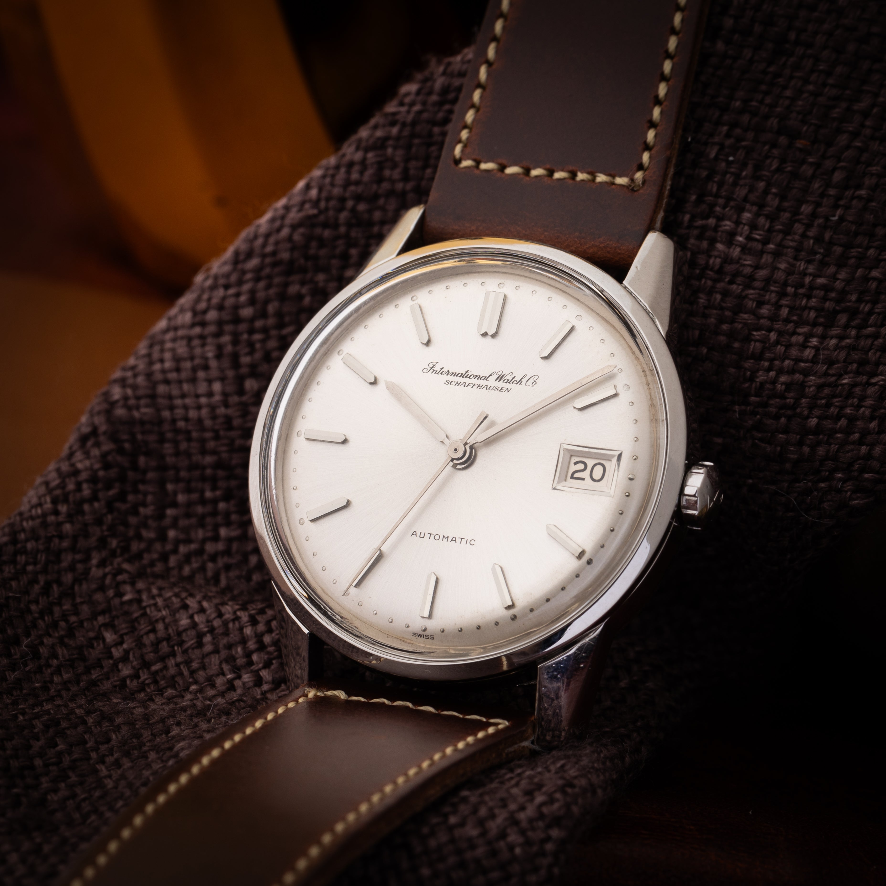 IWC ラウンドケース 1964年製 オートマチック Cal.8541