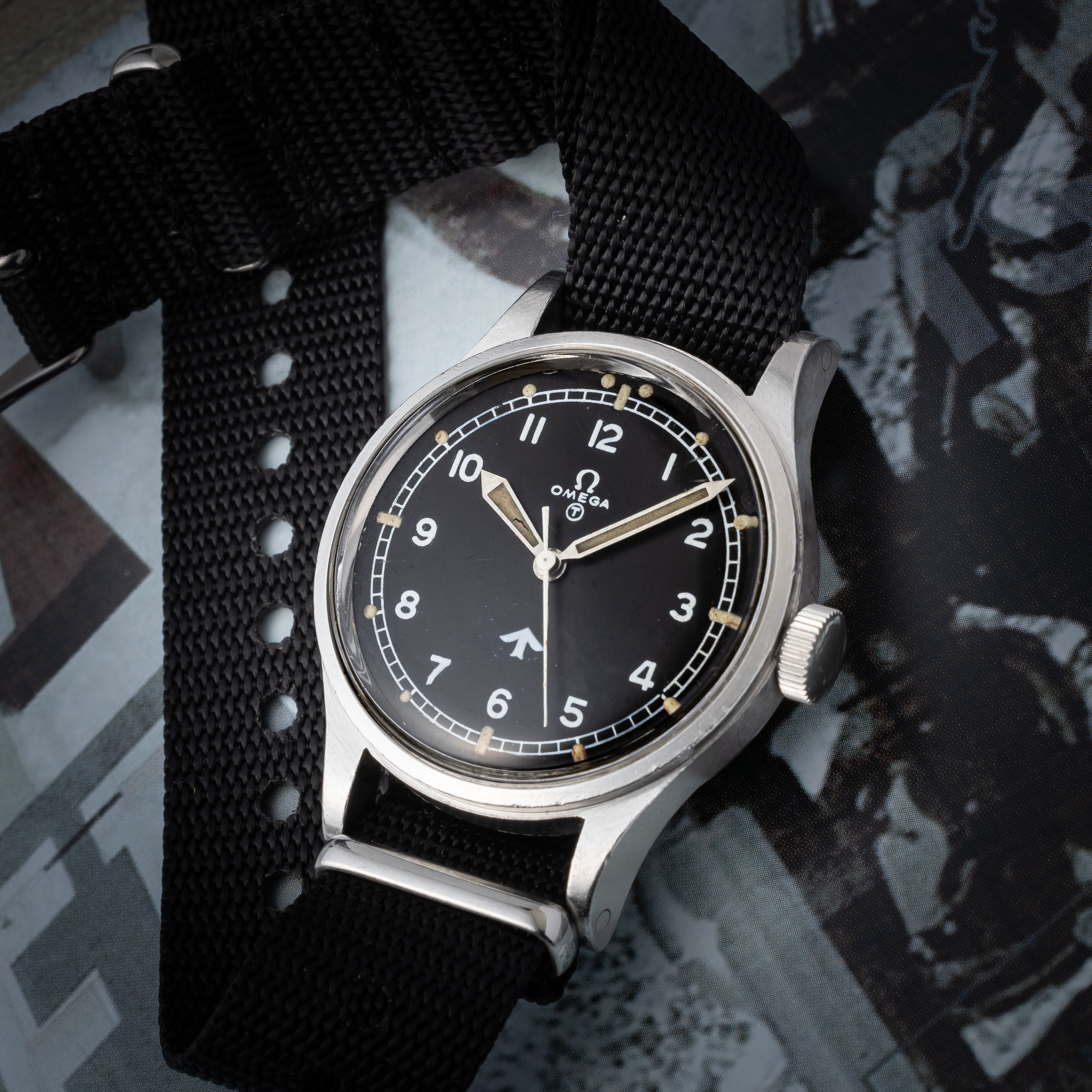 オメガ イギリス空軍 パイロットウオッチ 30ミリキャリバー Ref.2777 Cal.283 1953年製 ファットアロー