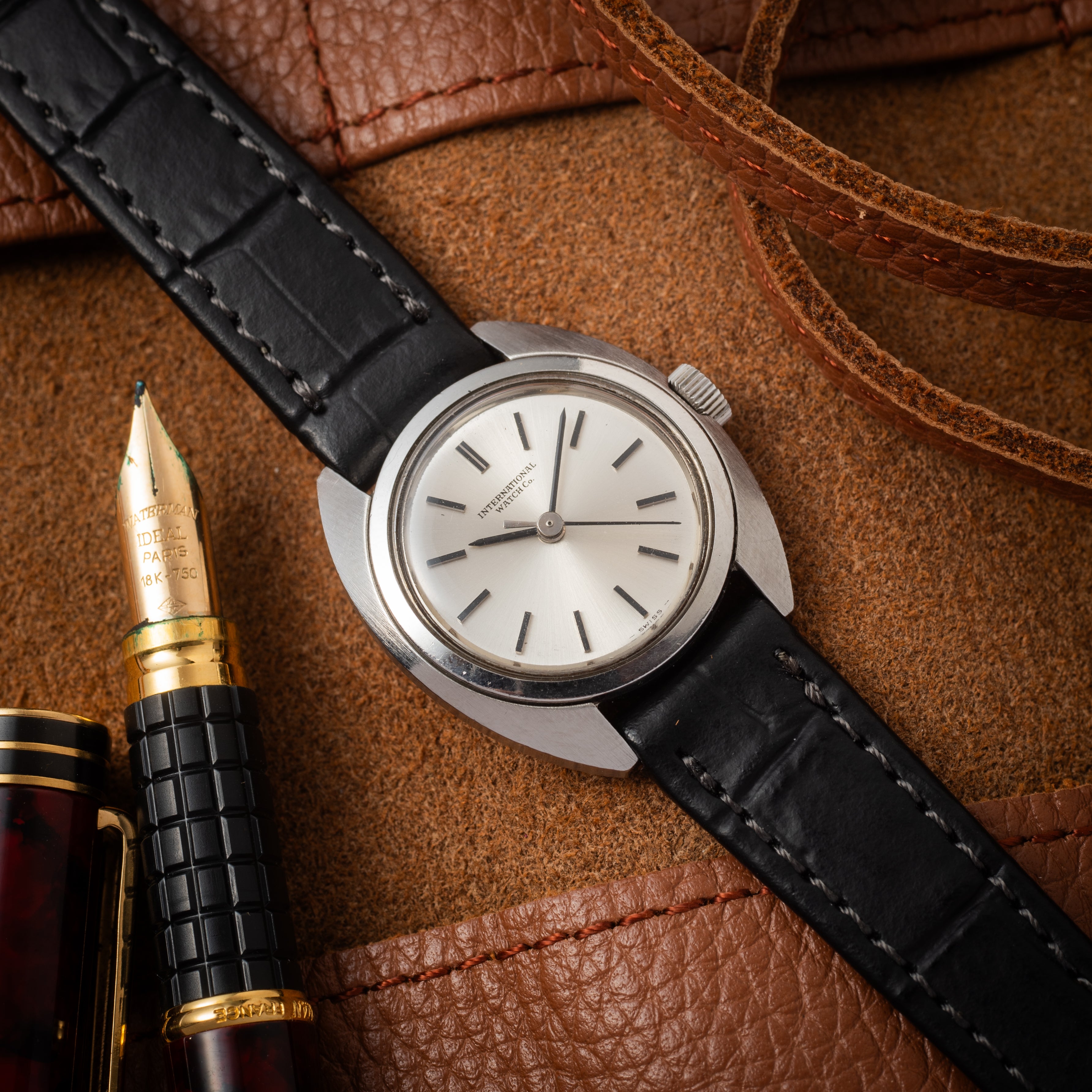 IWC レディース オートマチック トノー型 1970年代