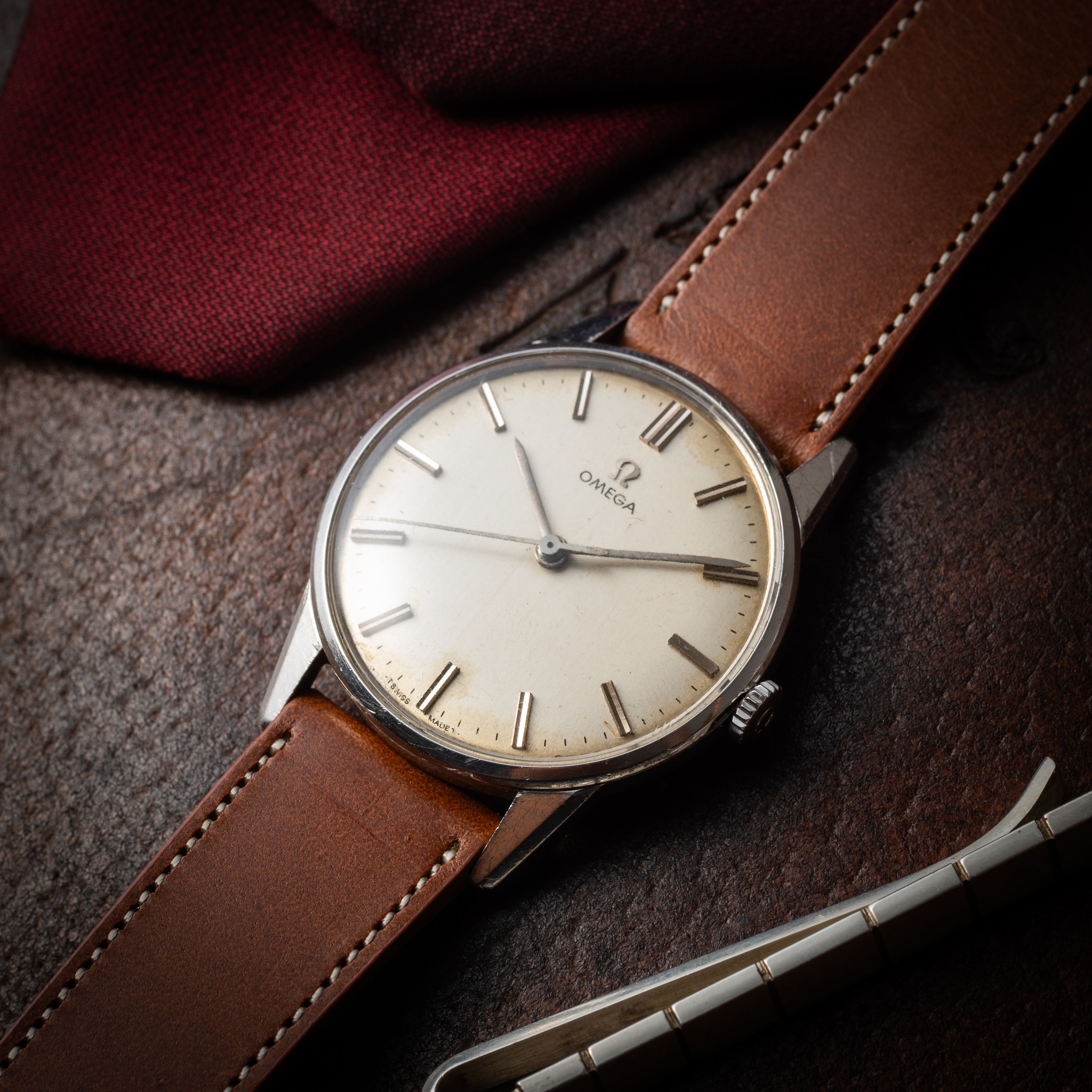 オメガ 30mmキャリバー Cal.286 シルバーダイヤル 1961年製 手巻き