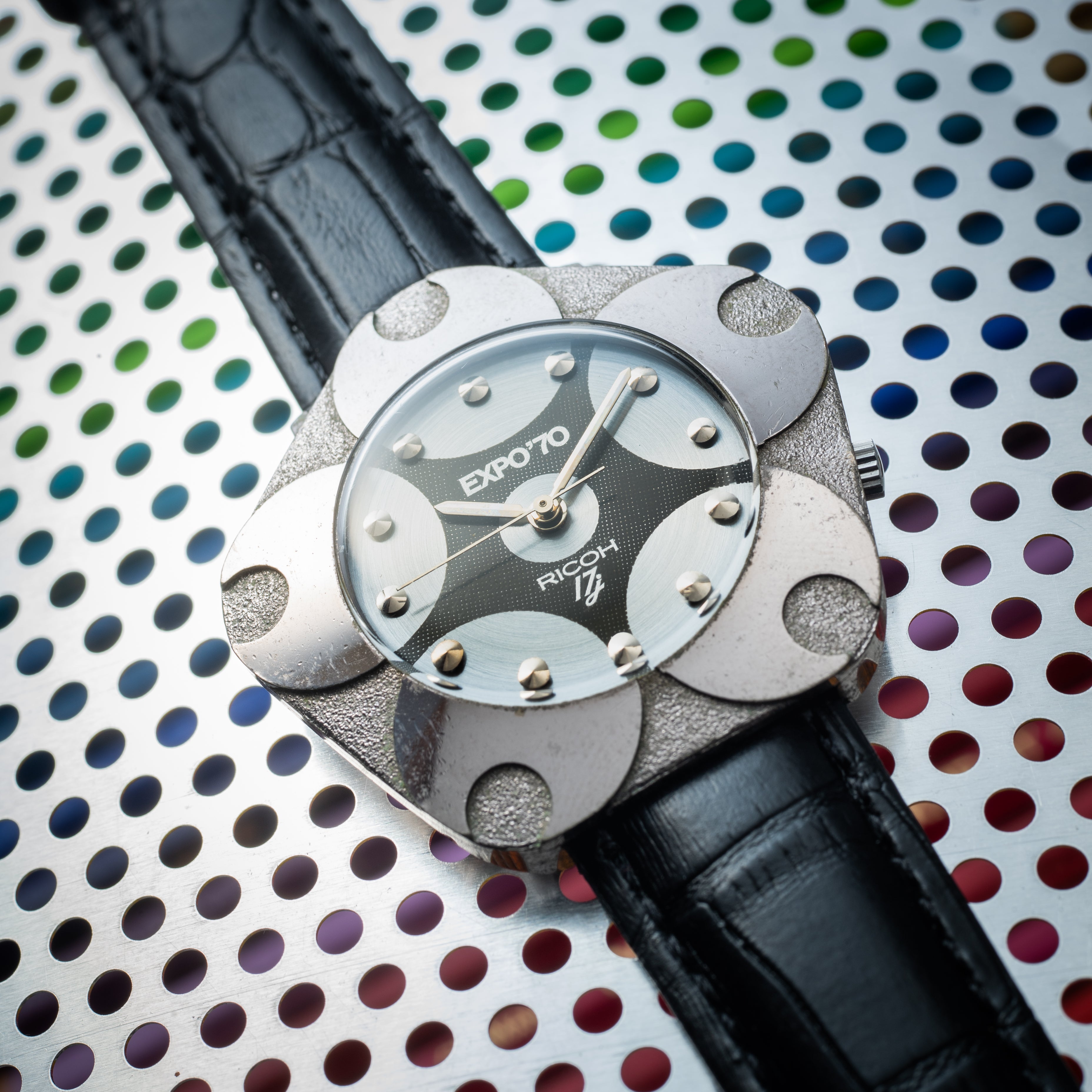 リコー 大阪万博記念モデル 1970年製 ロジウムメッキ グレー文字盤 純正尾錠付き