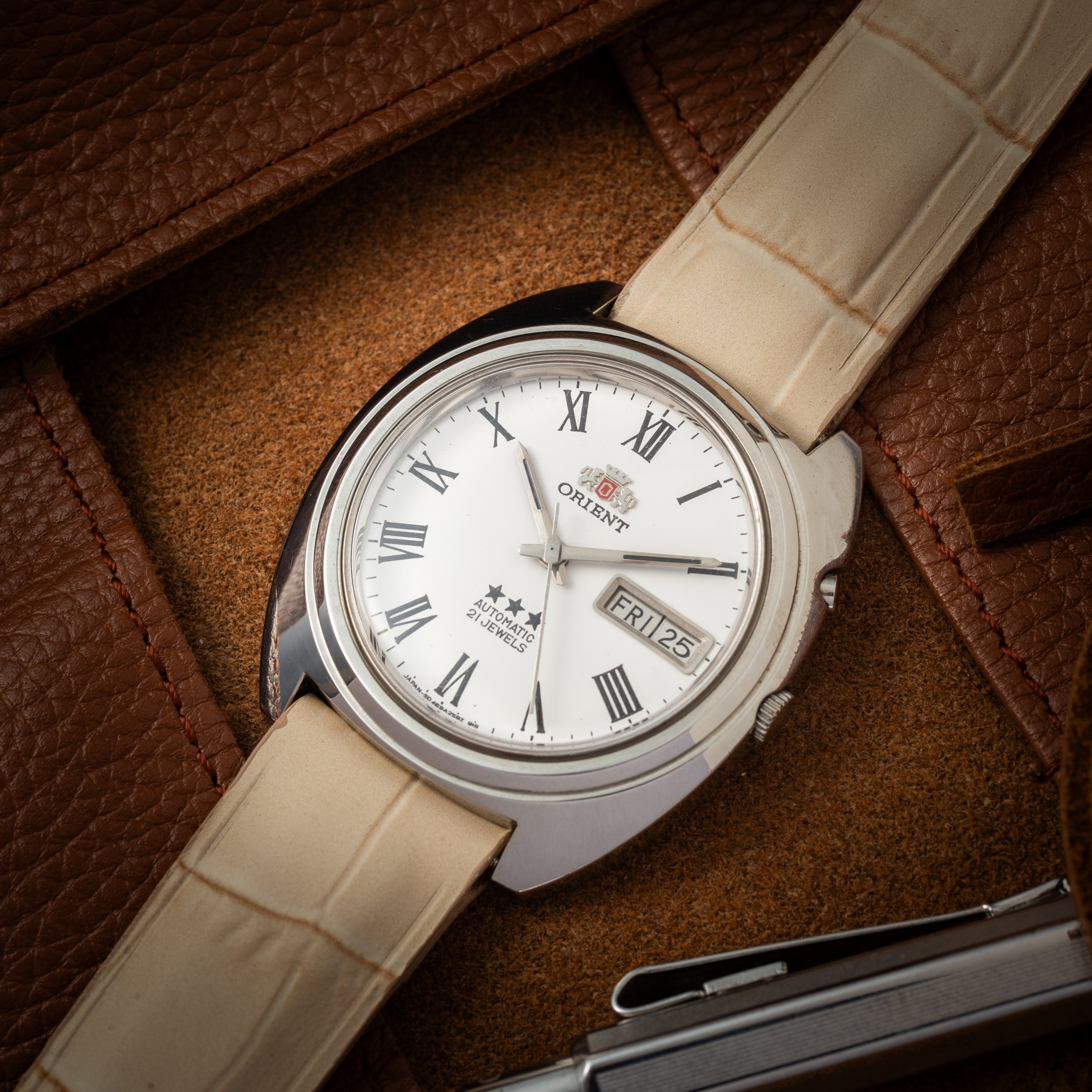 オリエント スリースター 1970年製/昭和45年製 ホワイトローマンダイヤル