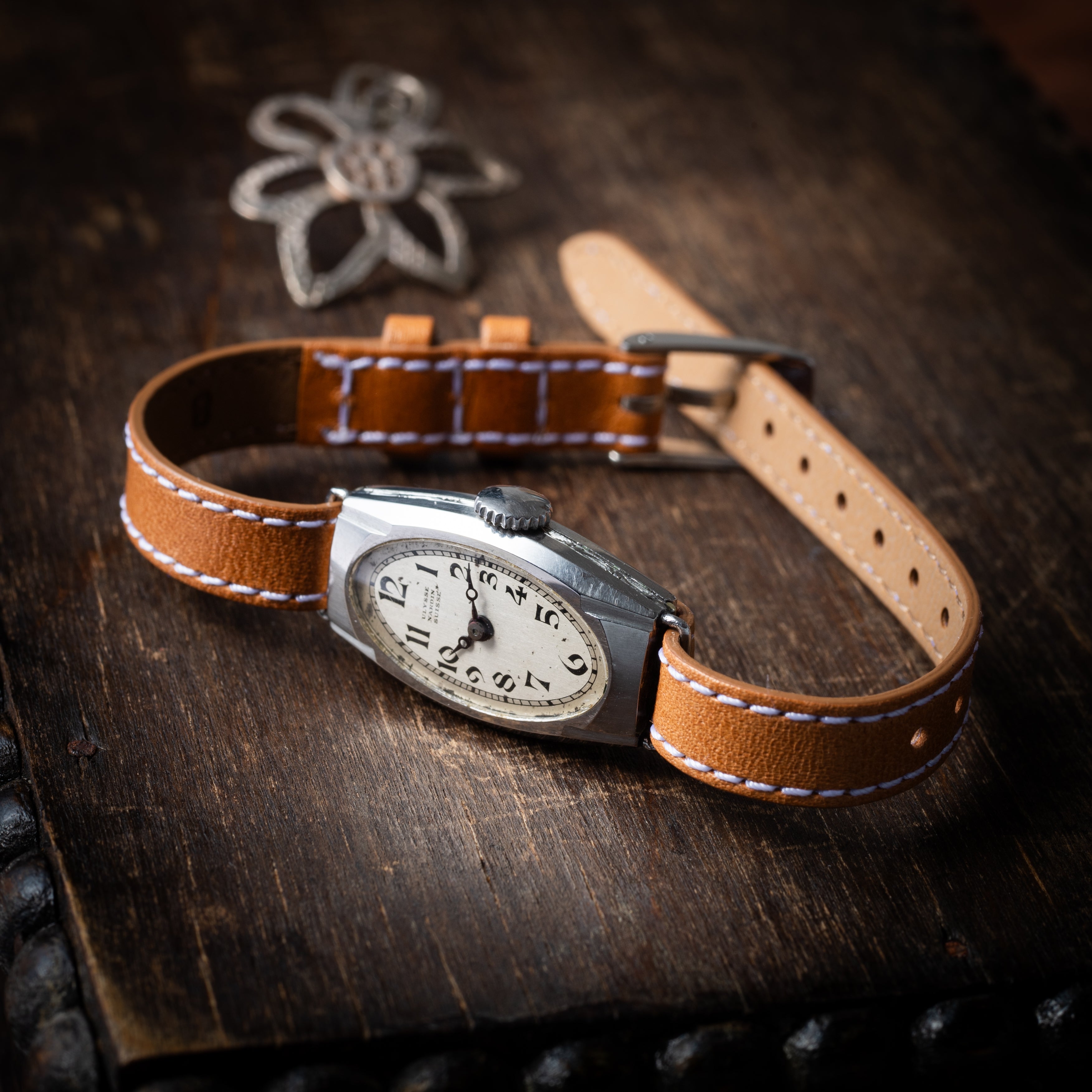 ユリスナルダン レディース トノー型 1930年代 手巻き