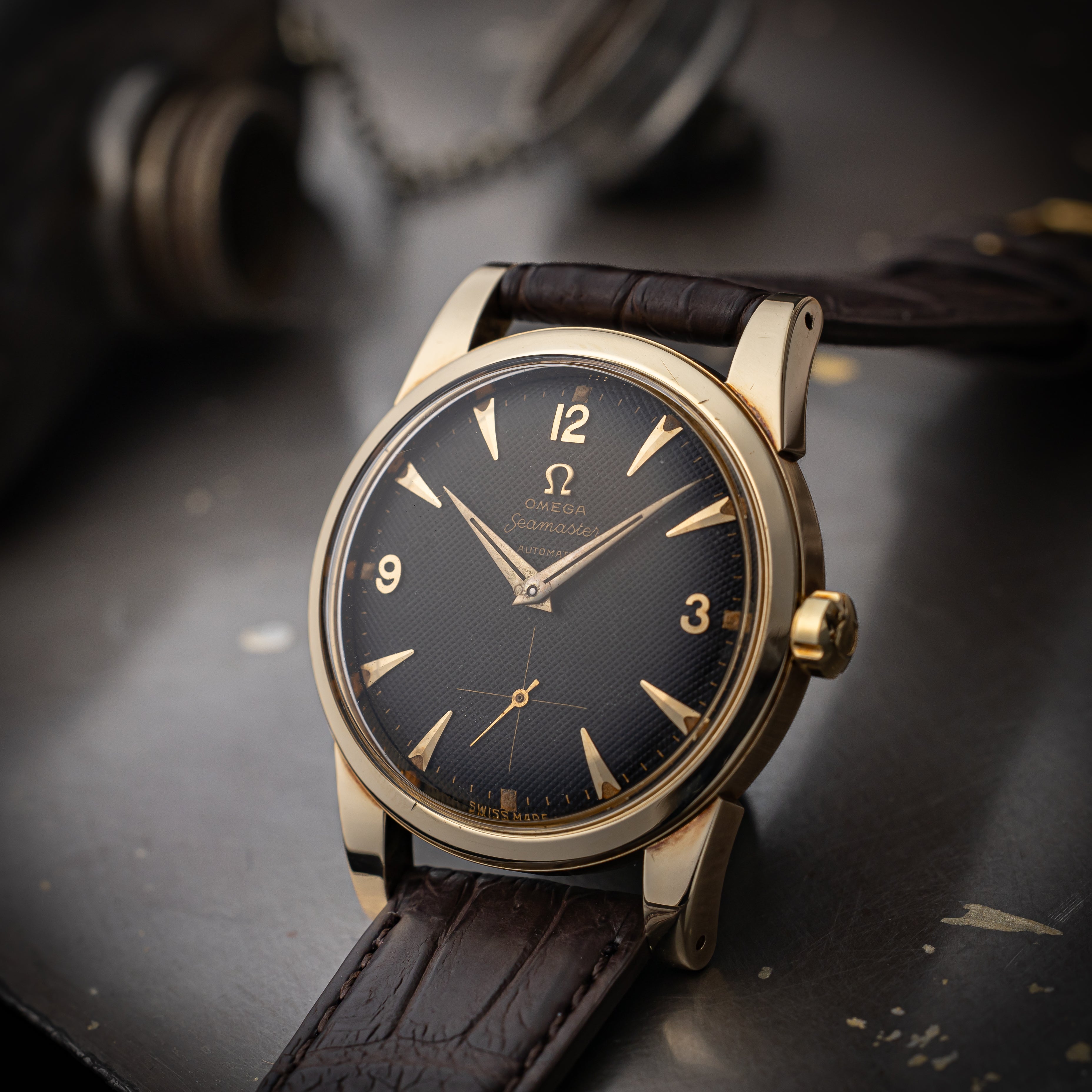 オメガ シーマスター 14金無垢ケース Ref.2576 ブラックギョウシェダイヤル 1952年頃