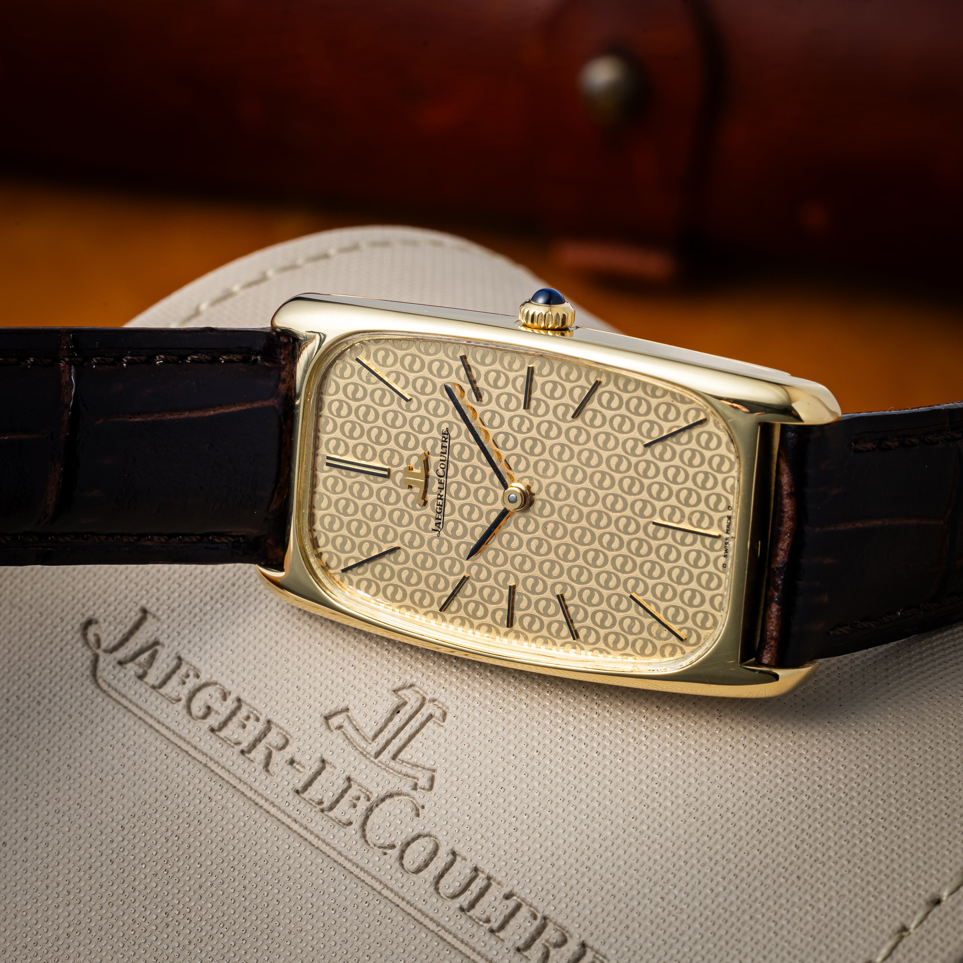 ジャガールクルト レクタンギュラー 18金無垢 Ref.9107.21 箱付き 1980年代製