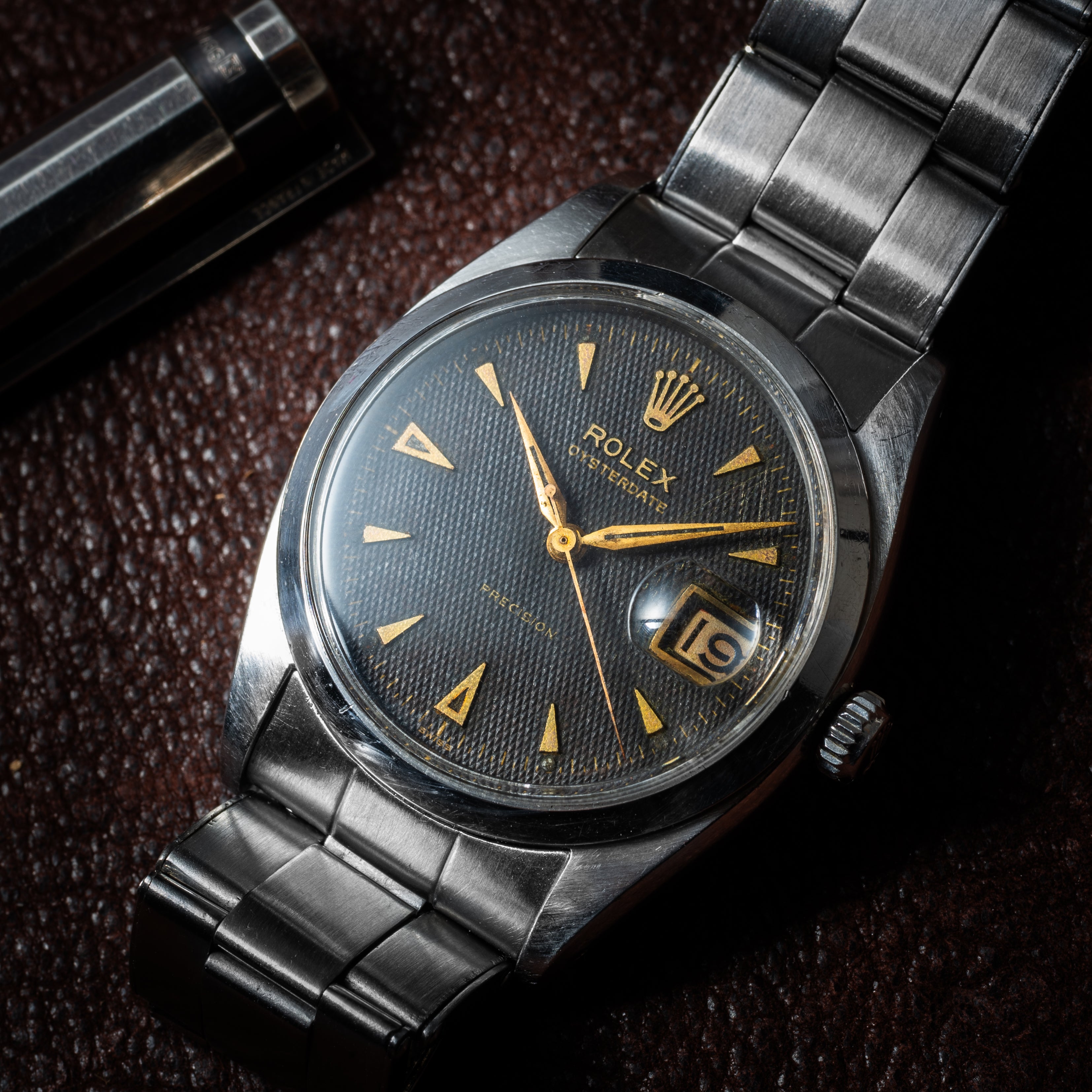 ロレックス オイスターデイト 1954年製 Ref.6494 赤黒カレンダー ブラックギョーシェダイヤル