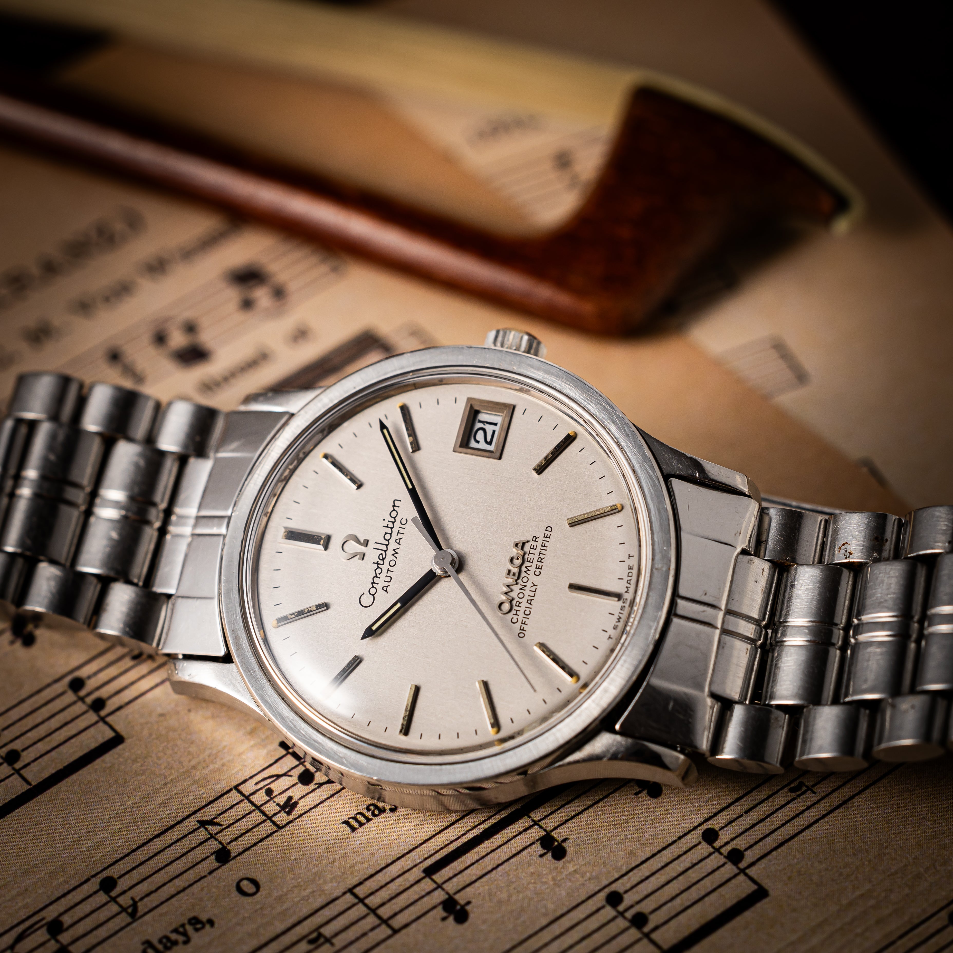 オメガ コンステレーション 1969年製 純正ブレス付き ハイビート自動巻き クロノメーター