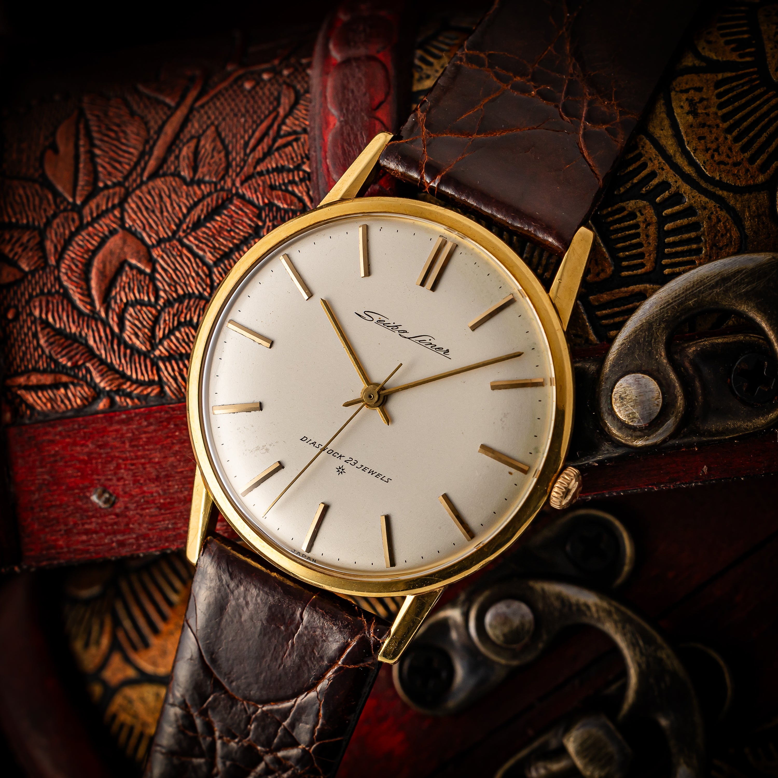 セイコー 18金無垢ライナー 1961年製 Ref.15010 SDダイヤル 薄型手巻き