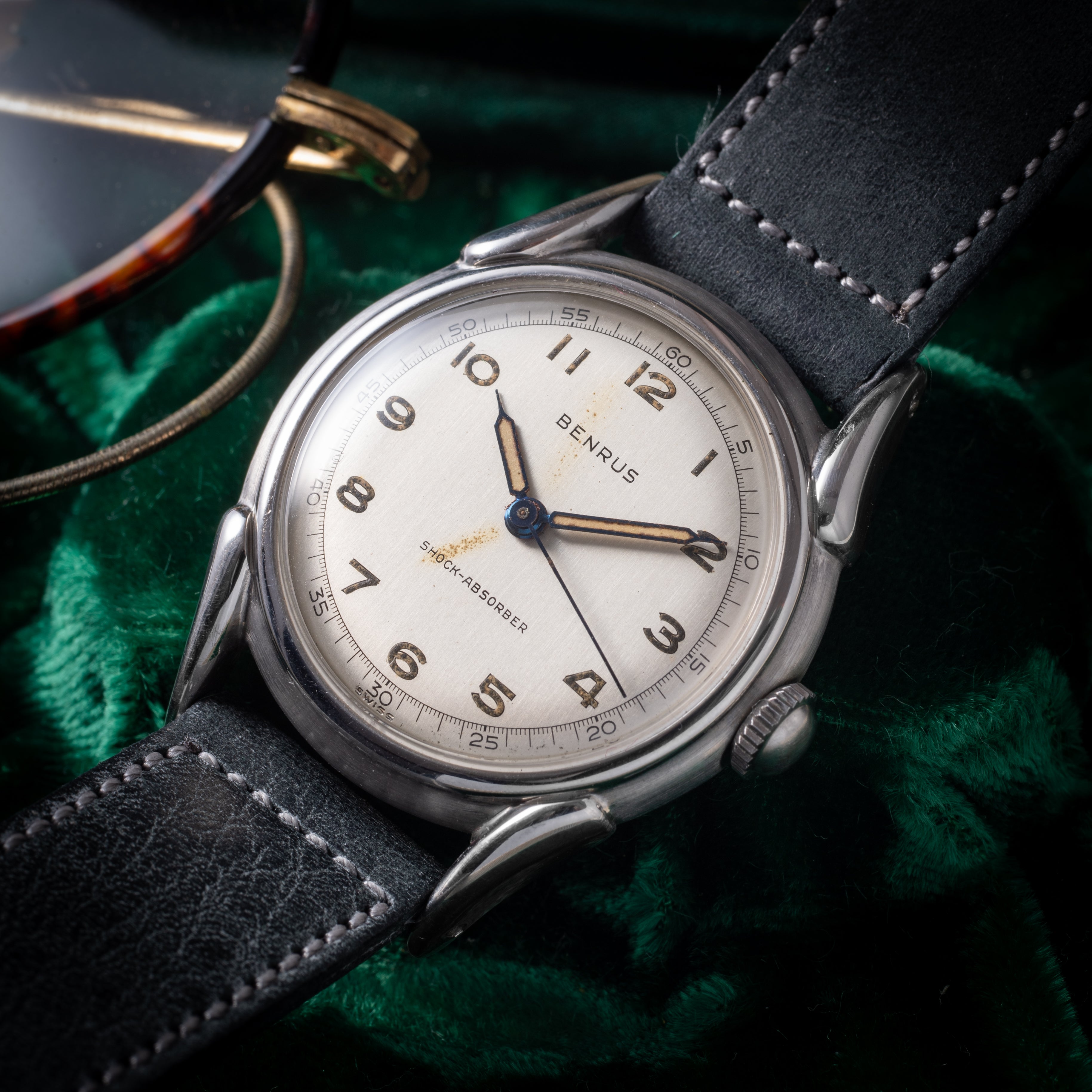 ベンラス ラウンドケース 1950年代製 手巻き デッドストック 箱付き