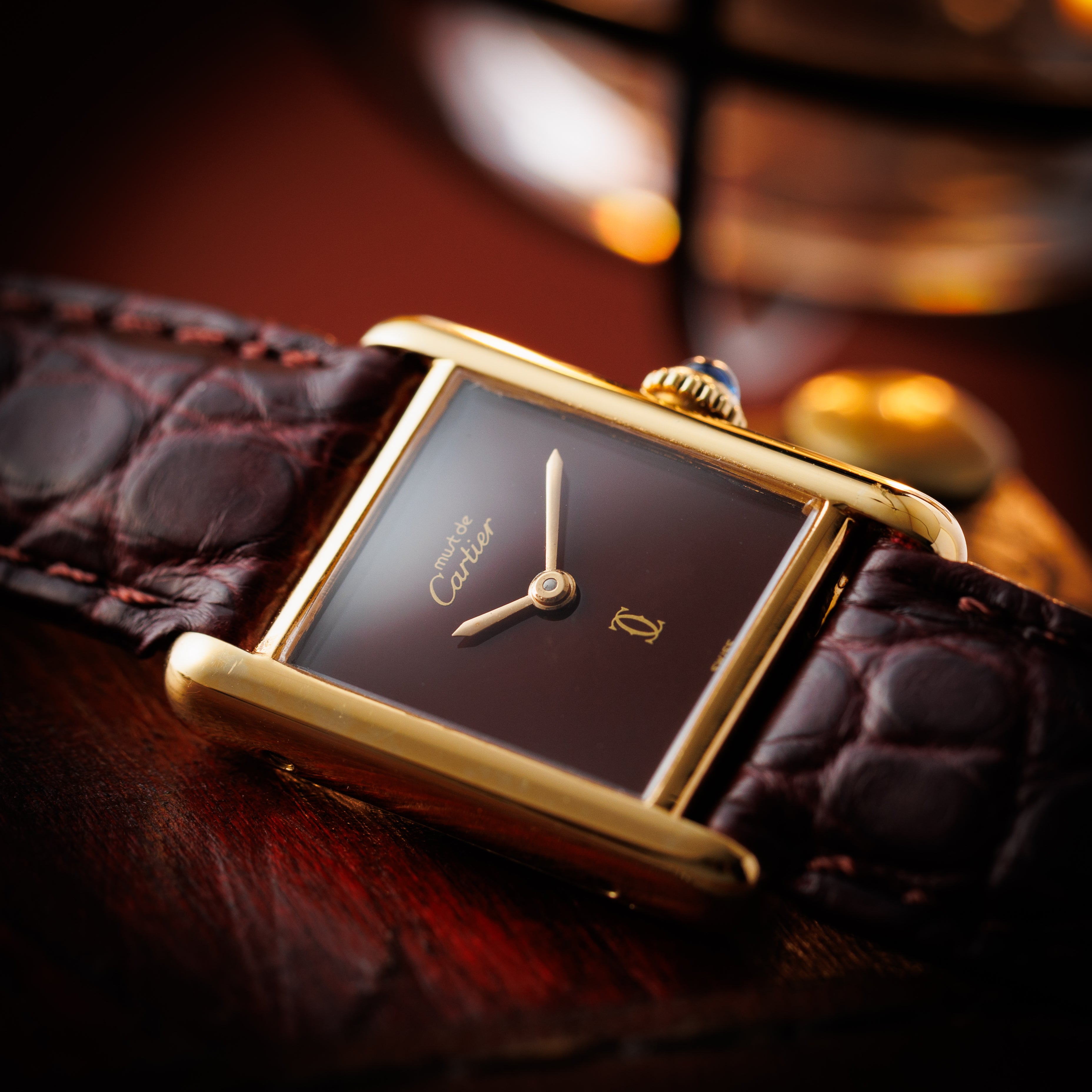 カルティエ マストタンク SMサイズ 1980年代製 ガーネットダイヤル 純正Dバックル付き