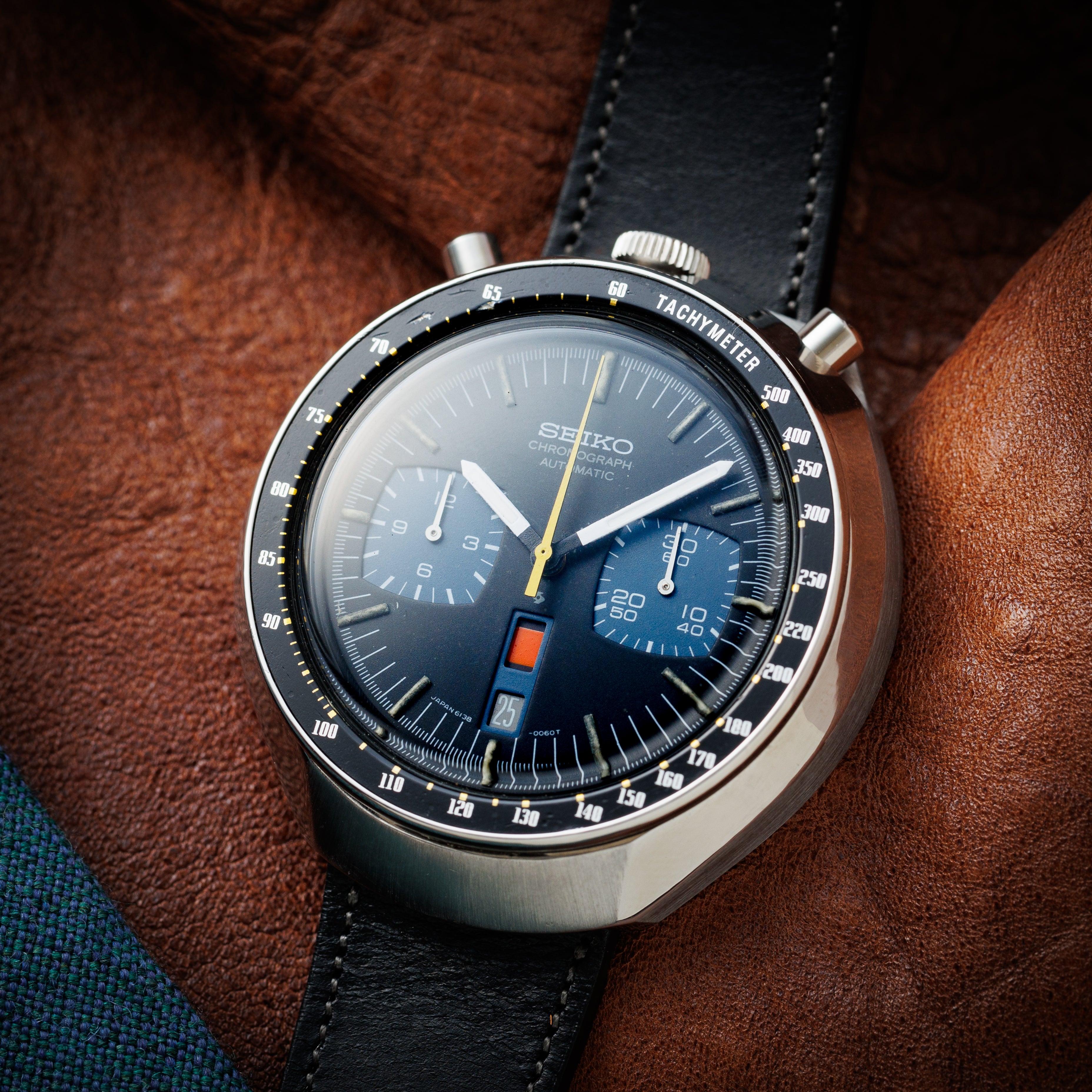 セイコー 自動巻クロノグラフ 黒馬 1976年製 ブルヘッド