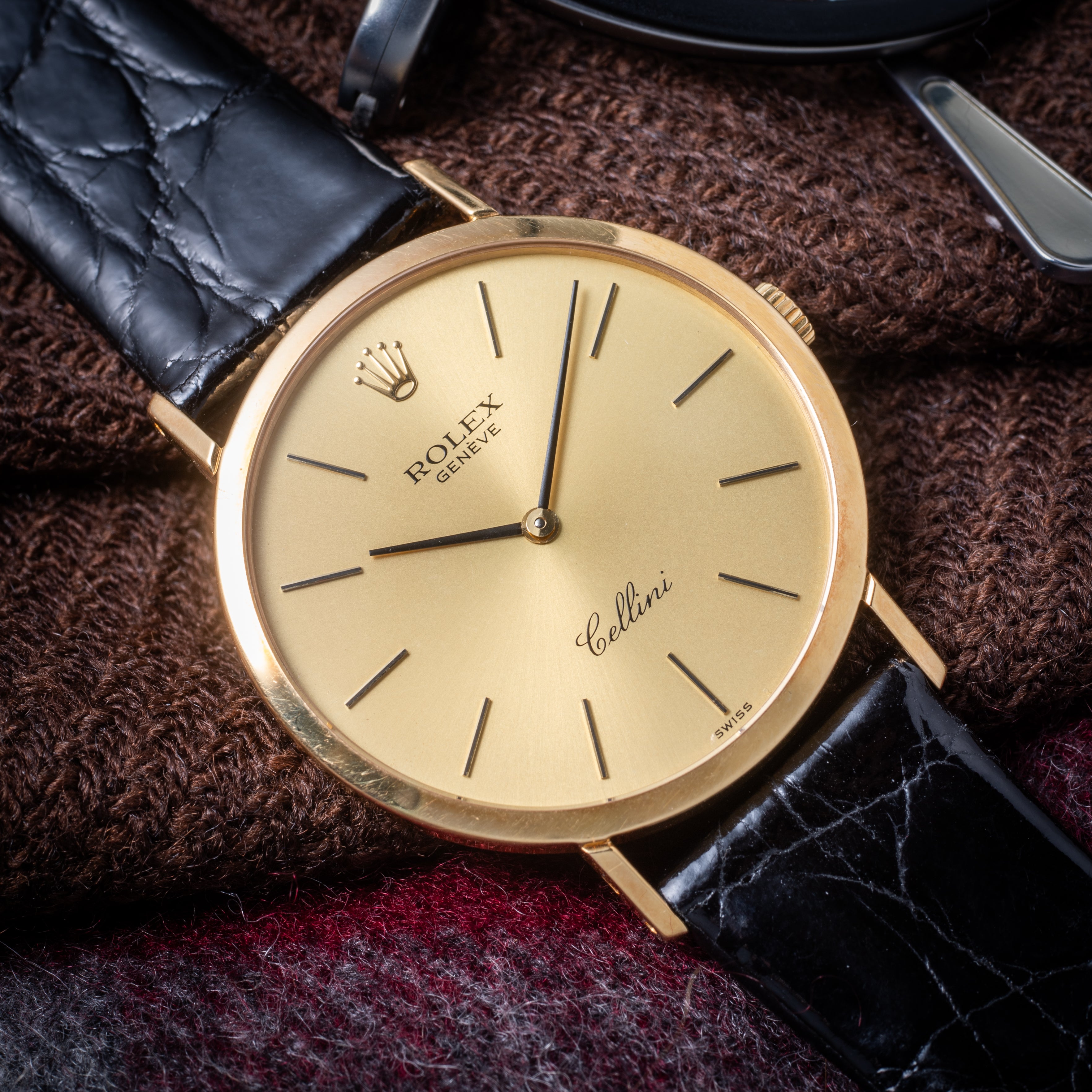 ロレックス チェリーニ 1981年製 Ref.4112 18金無垢ラウンドケース 純正金無垢尾錠付き