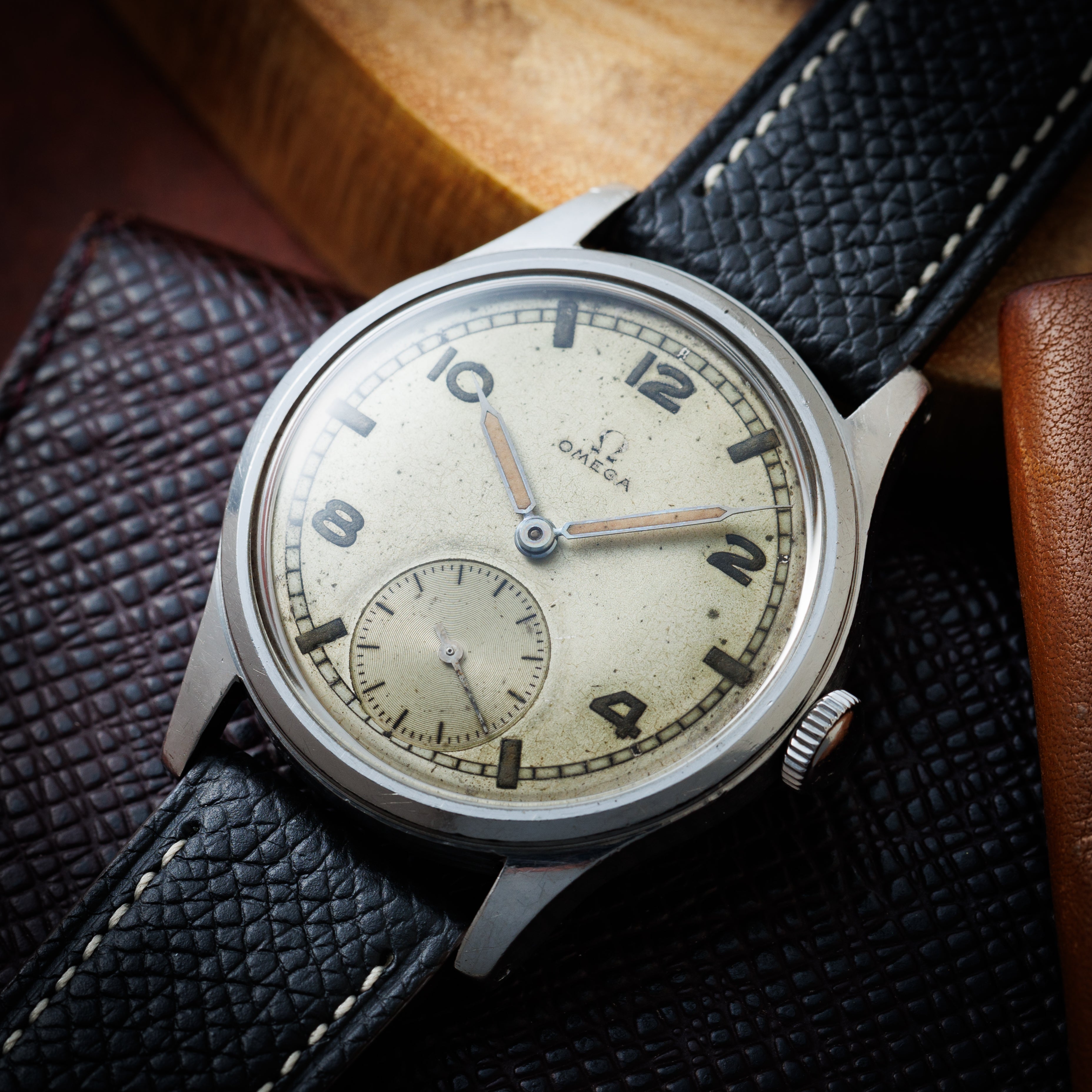 オメガ 30mmキャリバー 1944~1946年製 別作スケルトンバック 手巻き Cal.30T2 飛びアラビアダイヤル