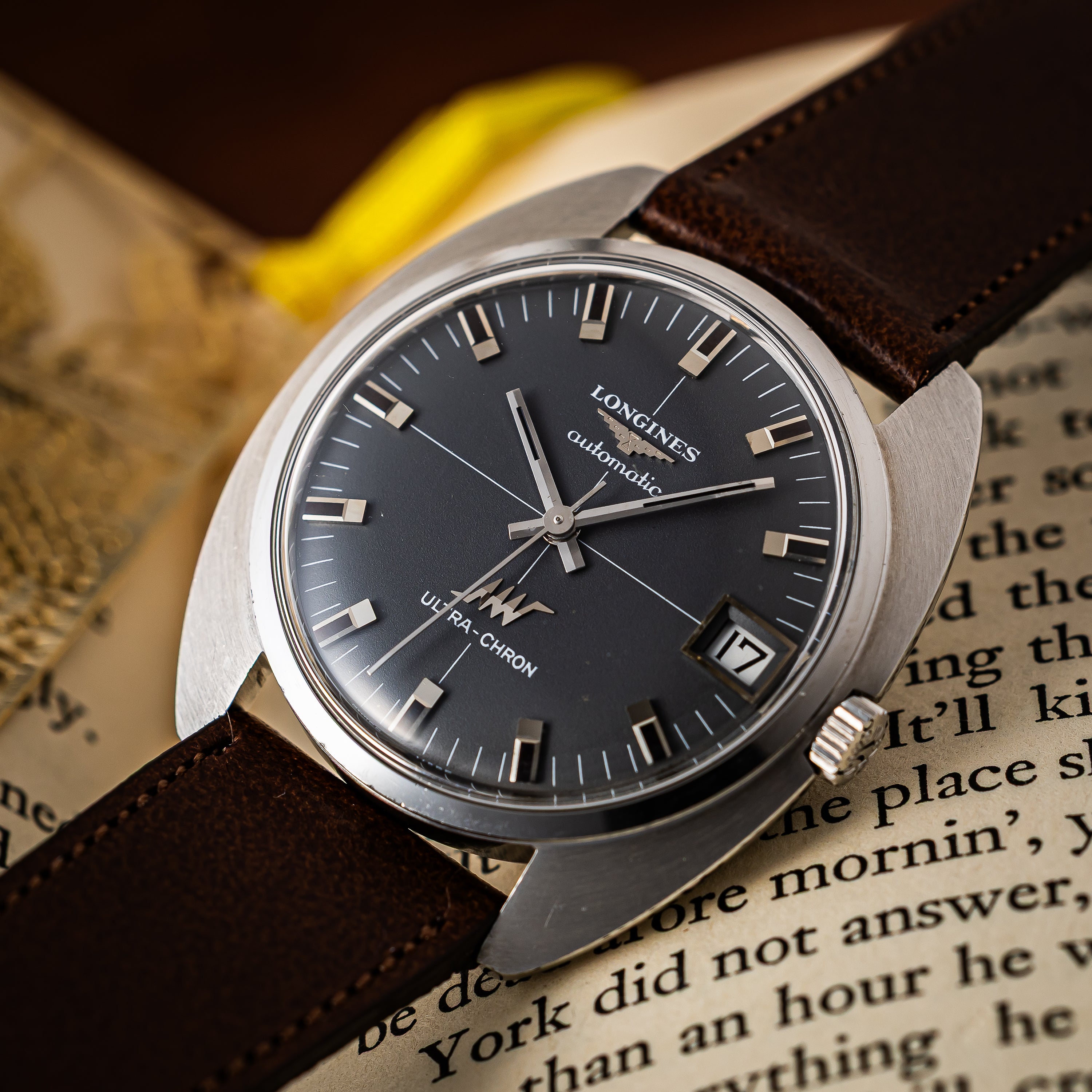 ロンジン ウルトラクロンロンジン 10振動自動巻 1969年製 クロスライン グレーダイヤル 純正尾錠付き