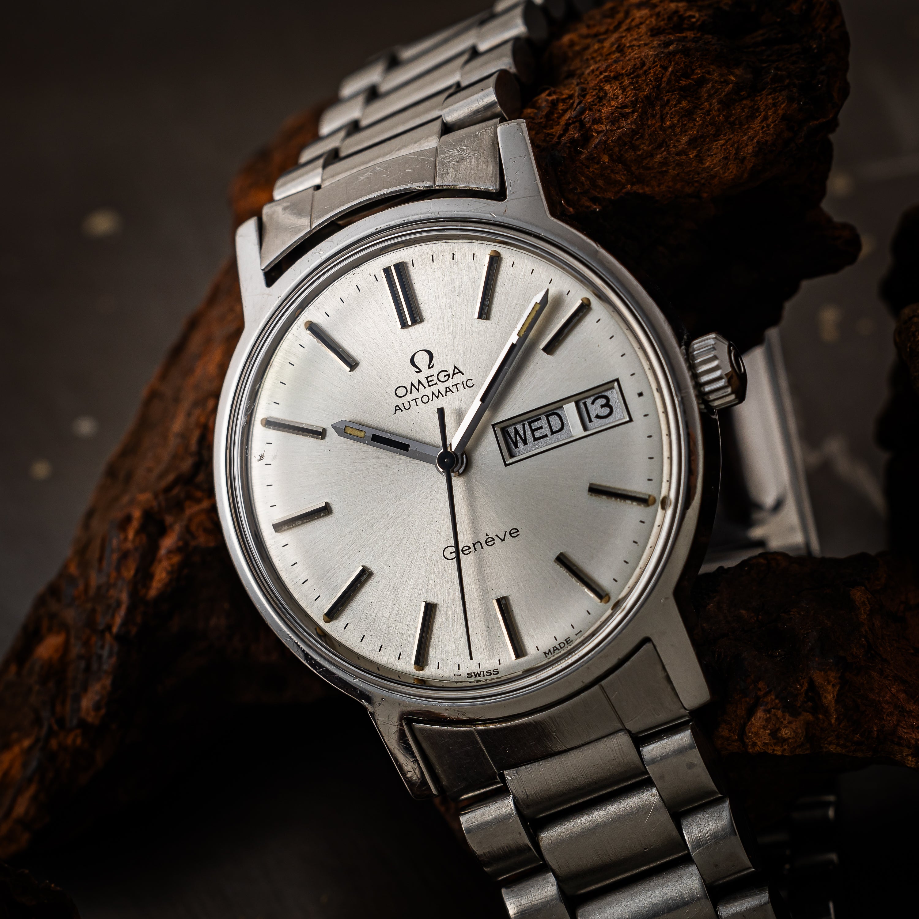 オメガ ジュネーブ 1974年製 シルバーダイヤル 純正ブレス付き 自動巻デイデイト