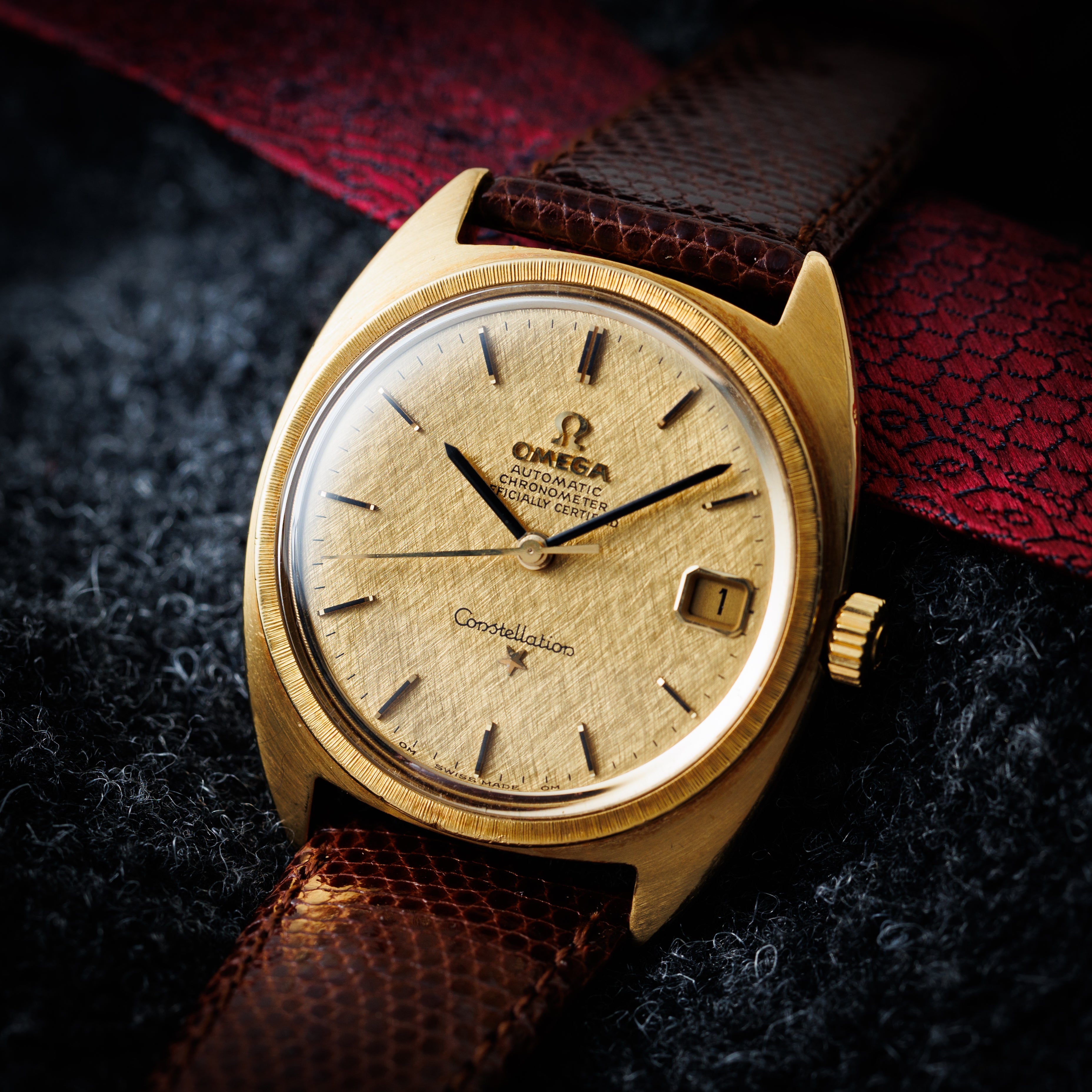 オメガ コンステレーション Cライン 1969年製 18金無垢イエローゴールド リネンダイヤル ジェンタデザイン