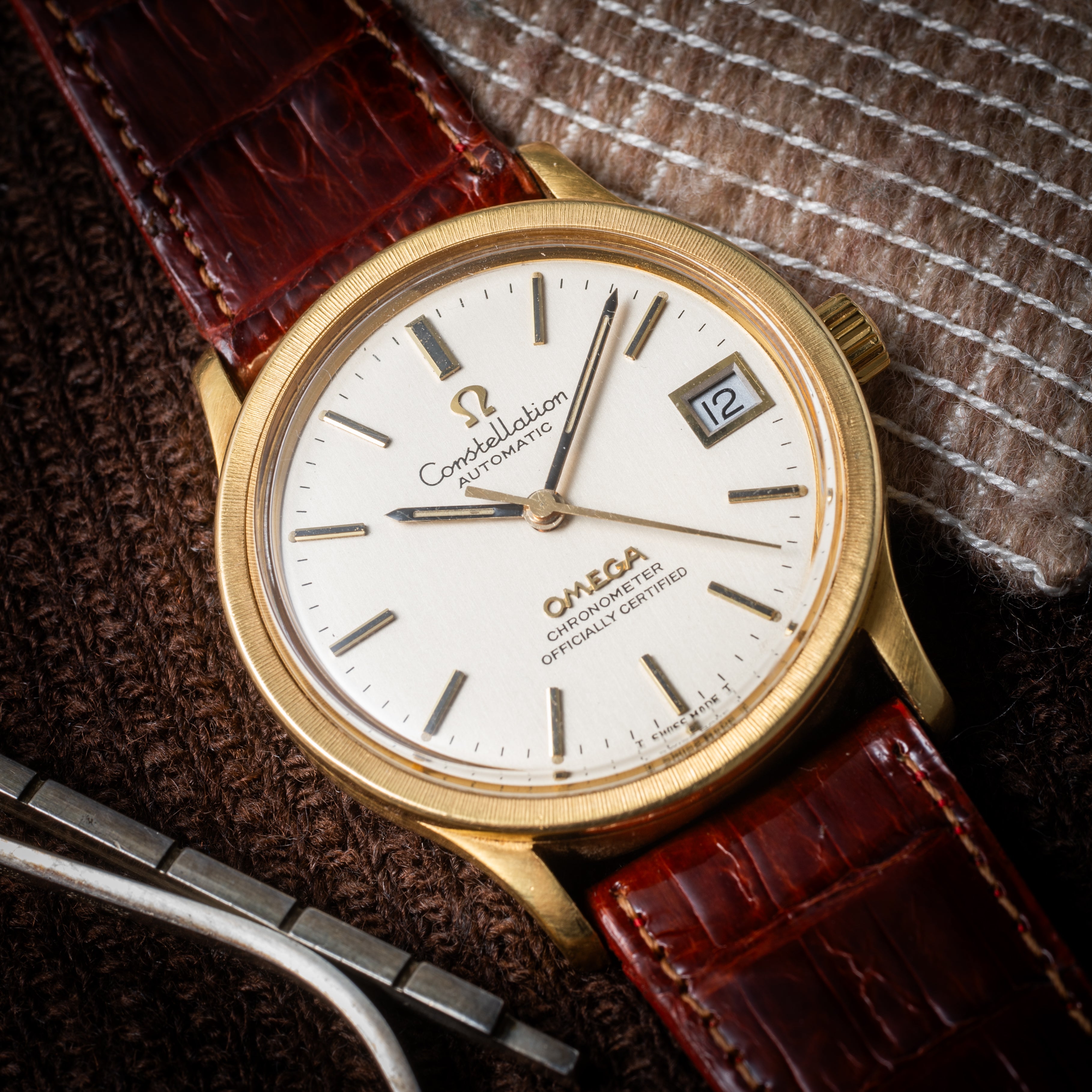 オメガ 18金無垢コンステレーション カラトラバケース 1969年製 Ref.166052