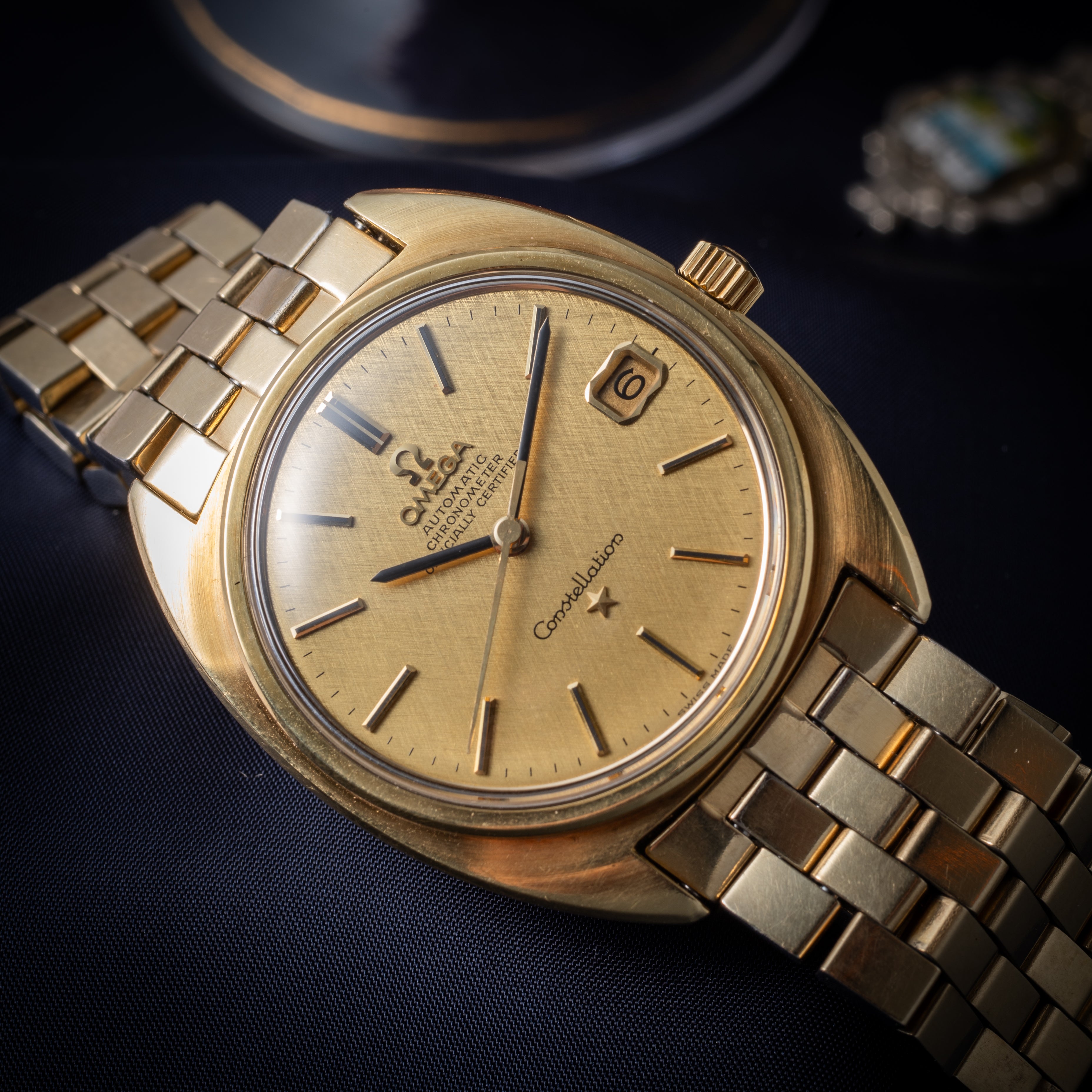 オメガ コンステレーション トップゴールドケース リネンダイヤル 1969年製 ジェンタデザイン ブレス付き