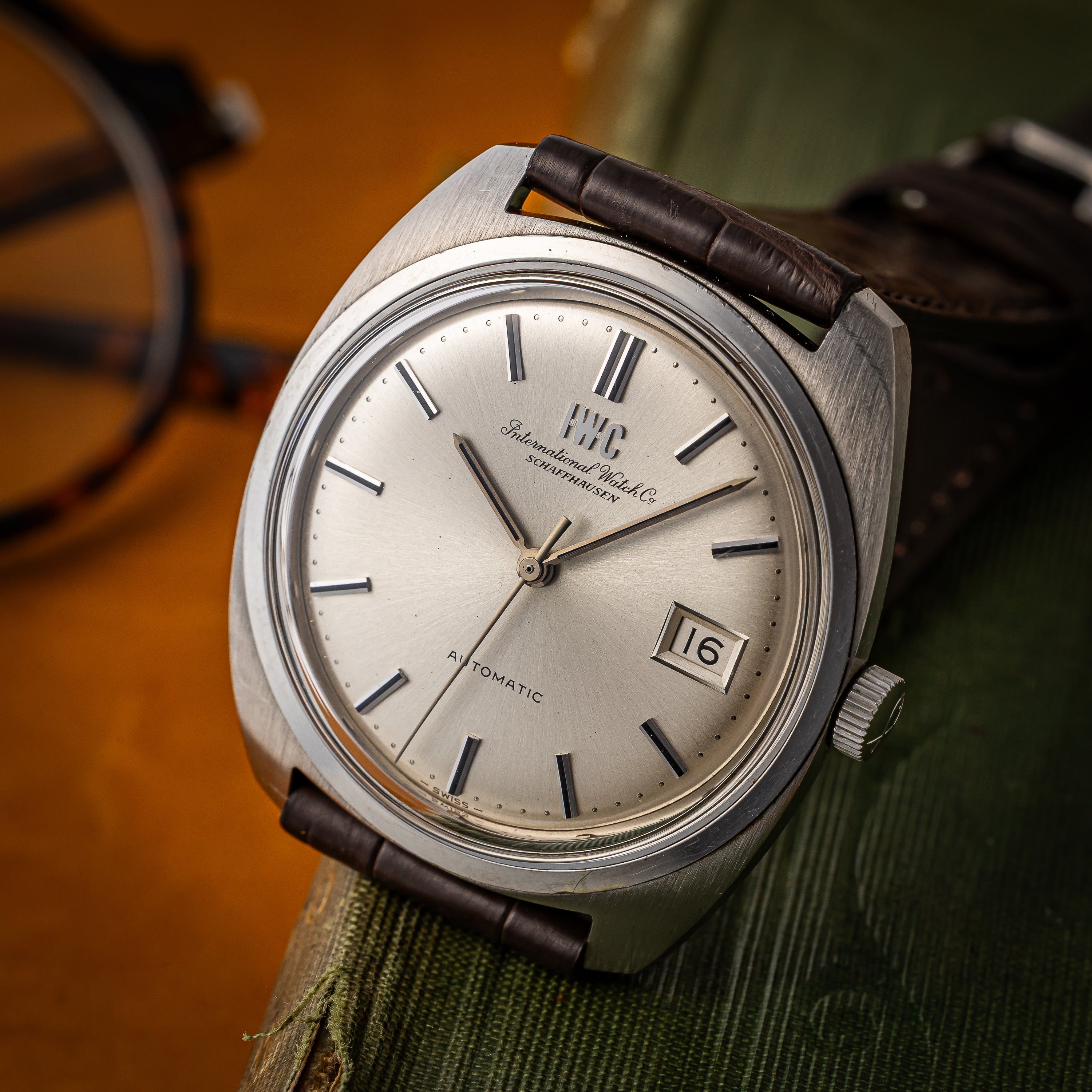 IWC トノーケース 1973年製 ペラトン式自動巻き Cal.8541B