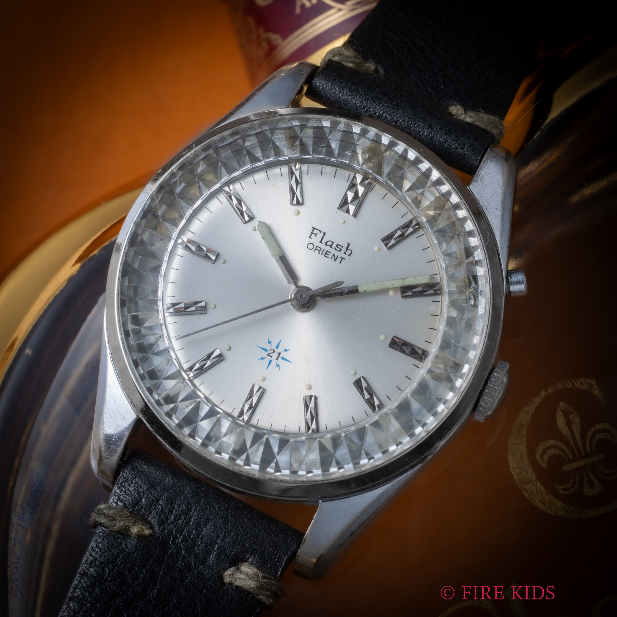 オリエント フラッシュ 1960年代製 手巻 照明点灯品 Ref.O-19950