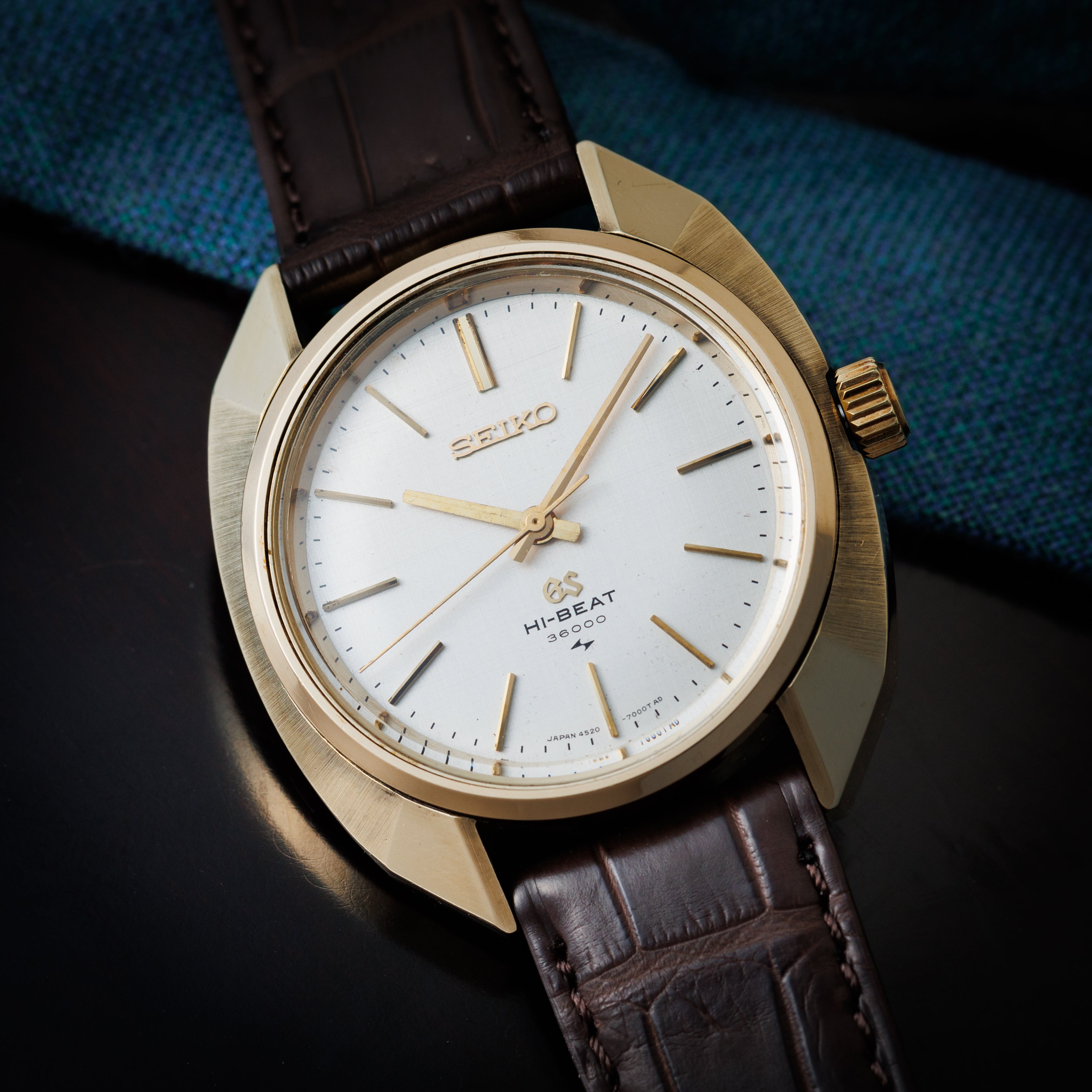 グランドセイコー ハイビート 36000 CAPゴールド オクタゴンケース 手巻き10振動 1969年製 Ref.4520-7000