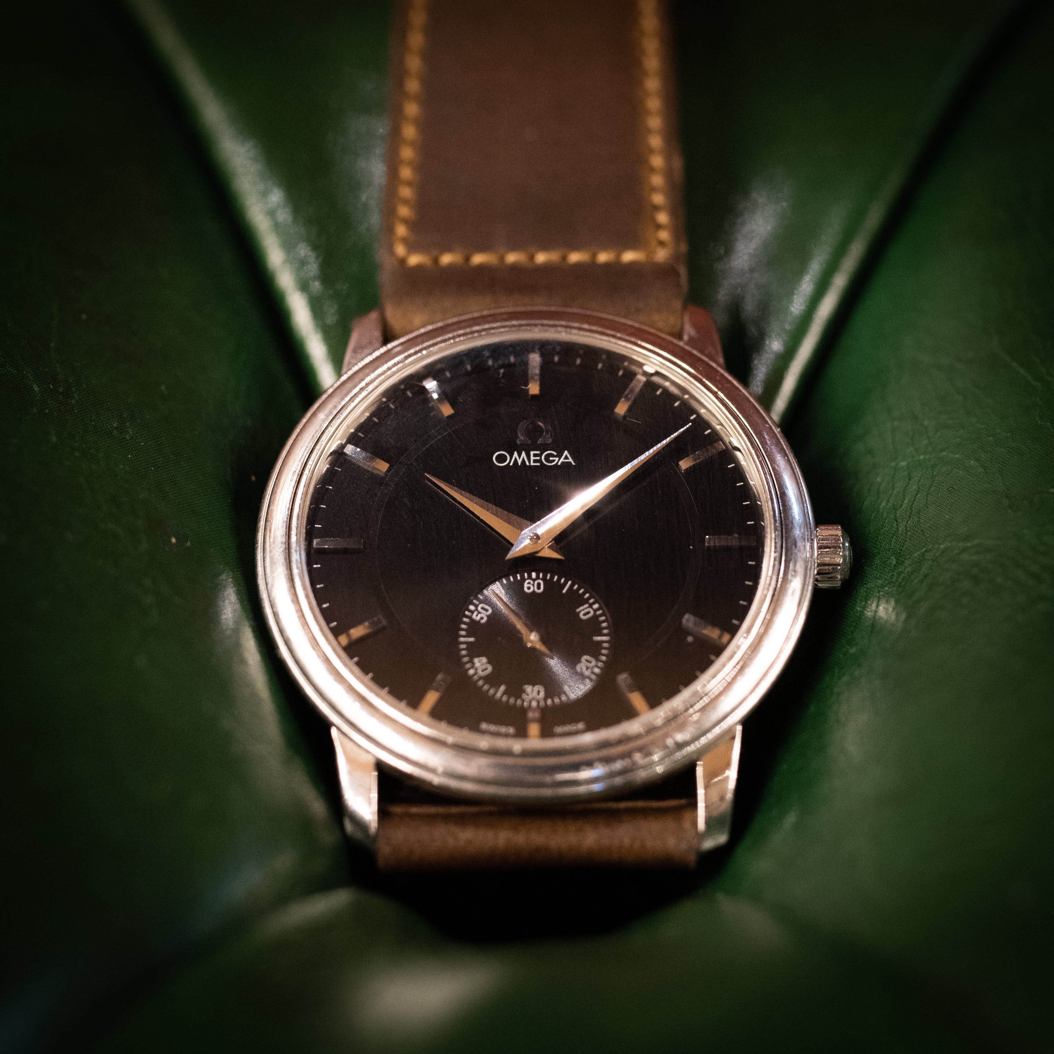 オメガ デ・ヴィル 1993年製 プレステージ 手巻き ブラックダイヤル