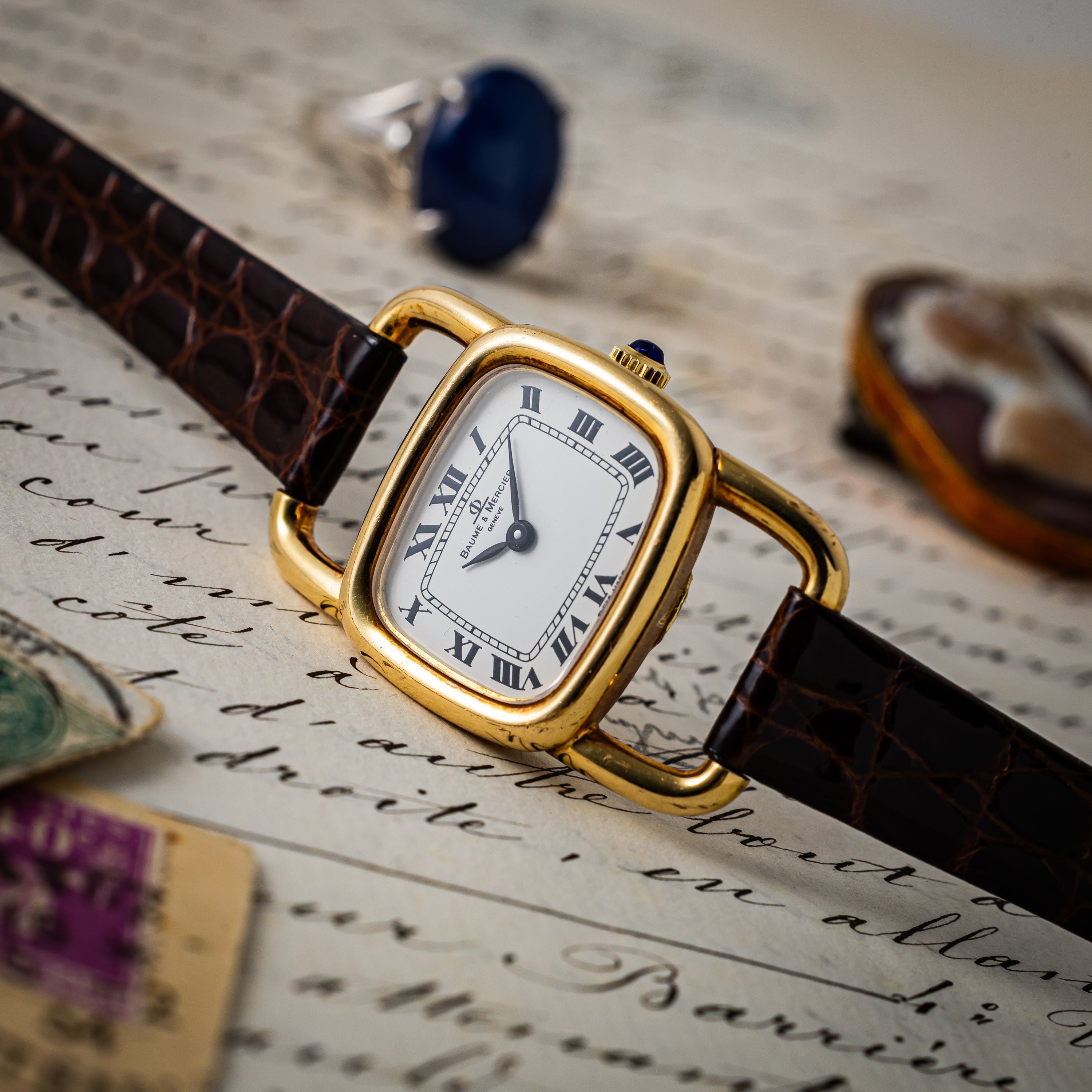 ボーム＆メルシエ 1970年代製 18金無垢イエローゴールド エトリエデザイン  手巻き ホワイトローマンダイヤル