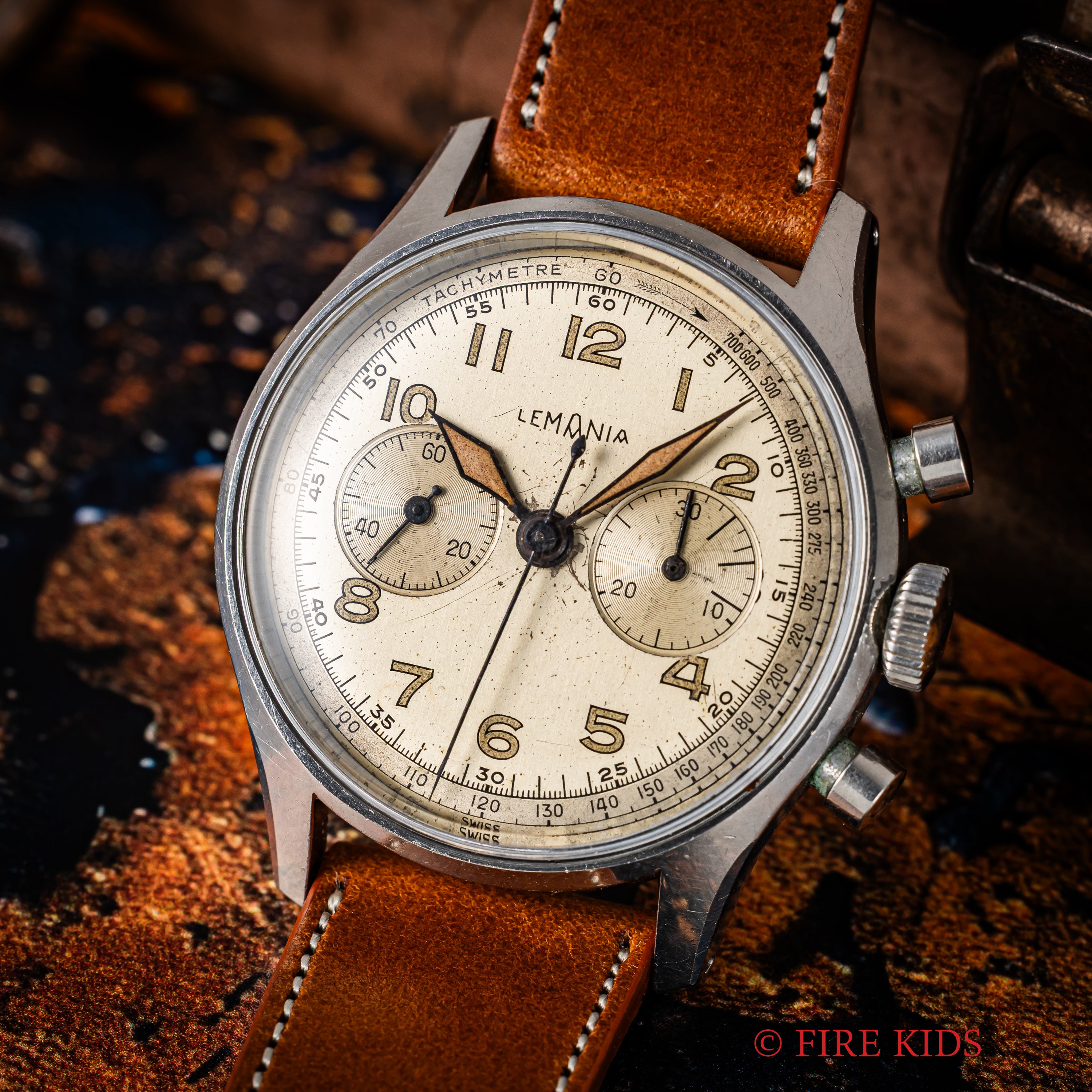 レマニア 1950年代製 2レジスタークロノグラフ Cal.27CH 手巻 スクリューバック ラウンドプッシャー