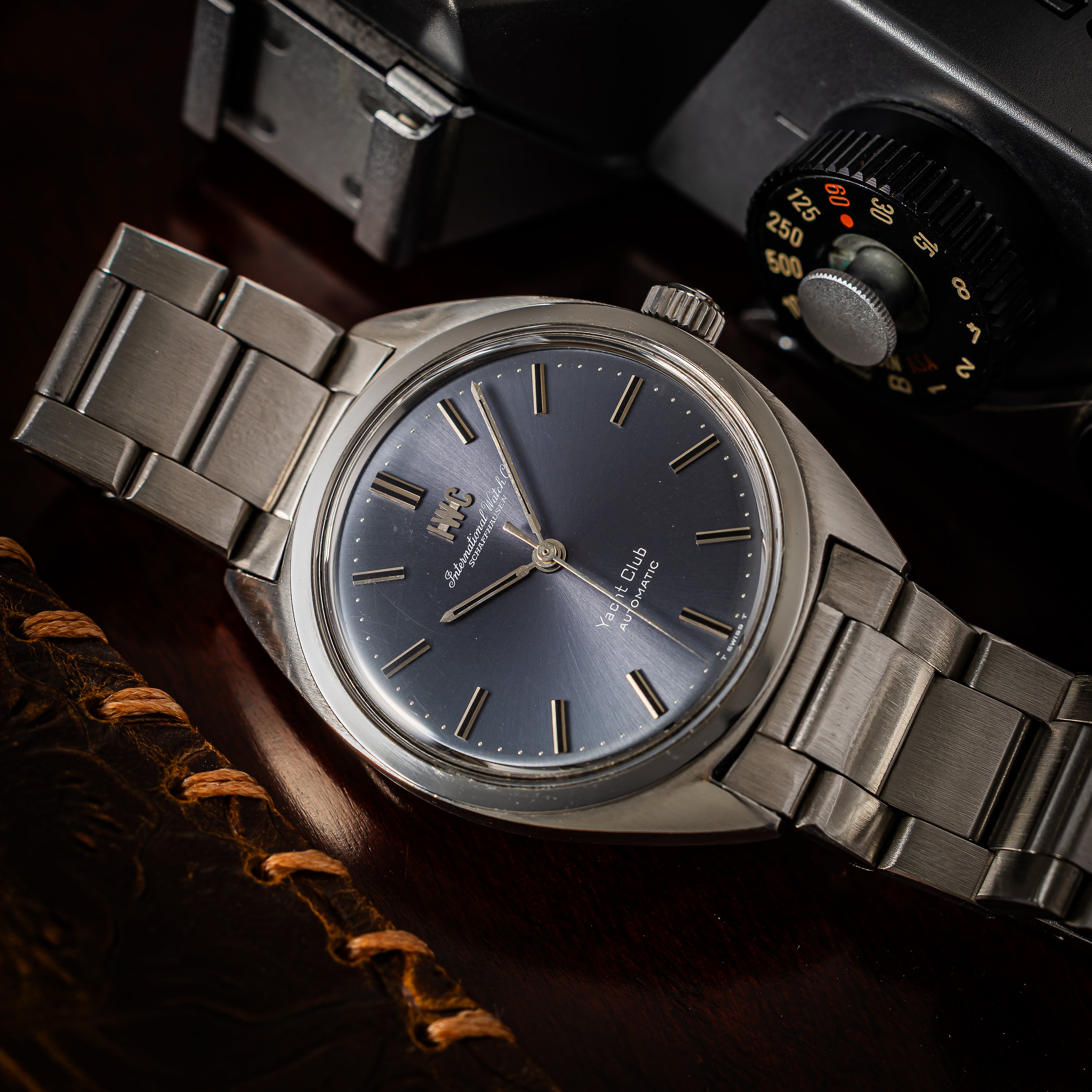 IWC ヨットクラブ 1967年製 Ref.R811AD オリジナルブルーダイヤル ペラトン式自動巻き Cal.854 お魚リューズ ノンデイト ブレス付き