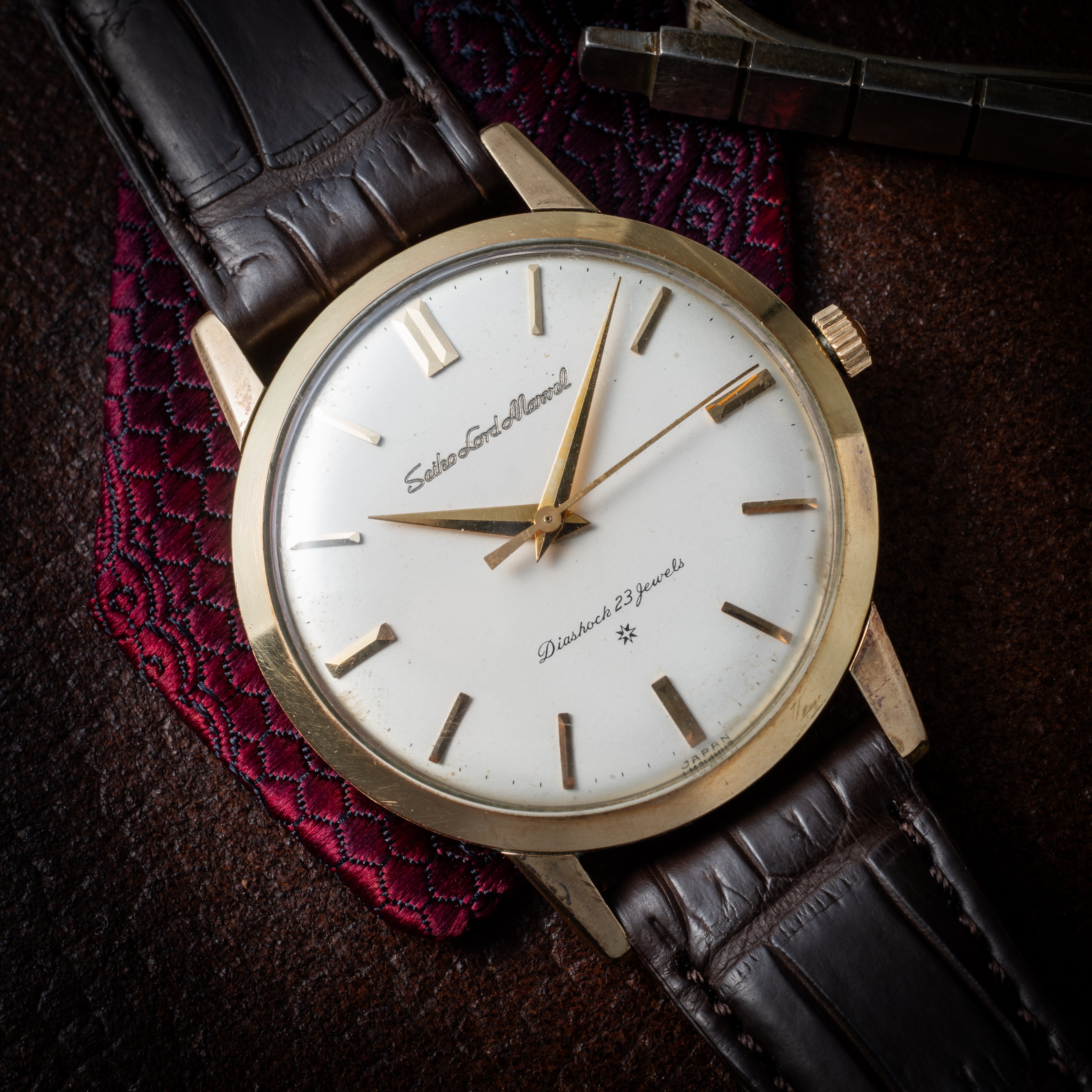セイコー ロードマーベル 1960年製（昭和35年製） SDダイヤル 彫文字盤 J14039 ハマグリケース