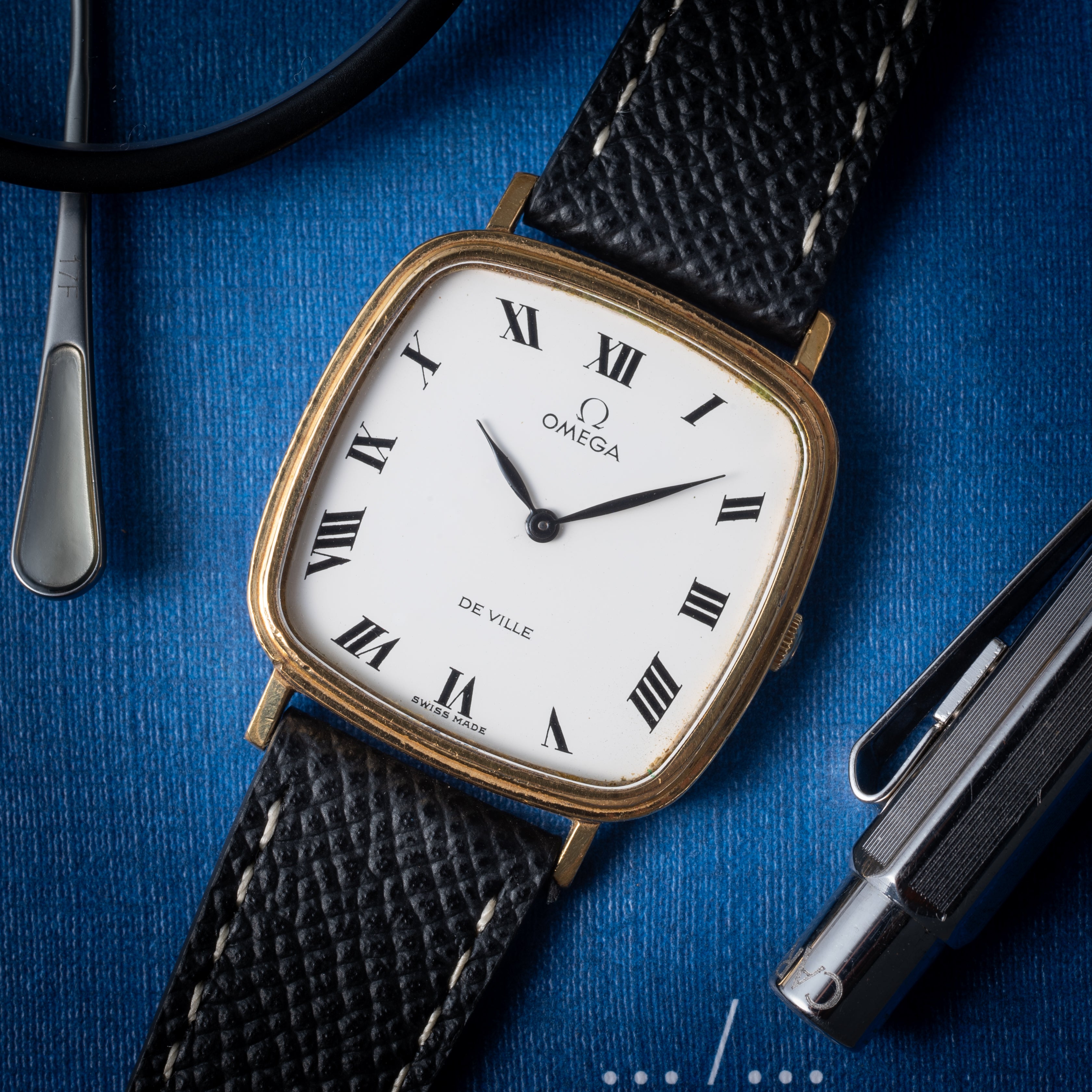 オメガ デ・ヴィル クッションケース ホワイトローマンダイヤル 金張り 1969年製