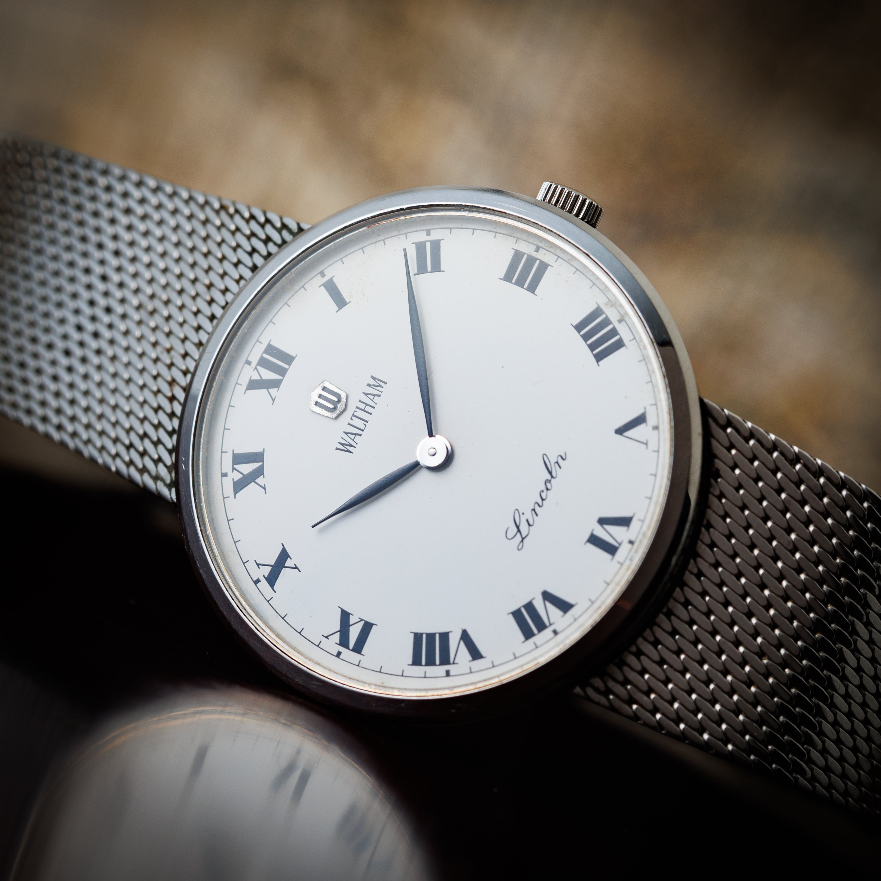 ウォルサム リンカーン ホワイトローマンダイヤル 薄型手巻き 1970年代製  純正ブレス