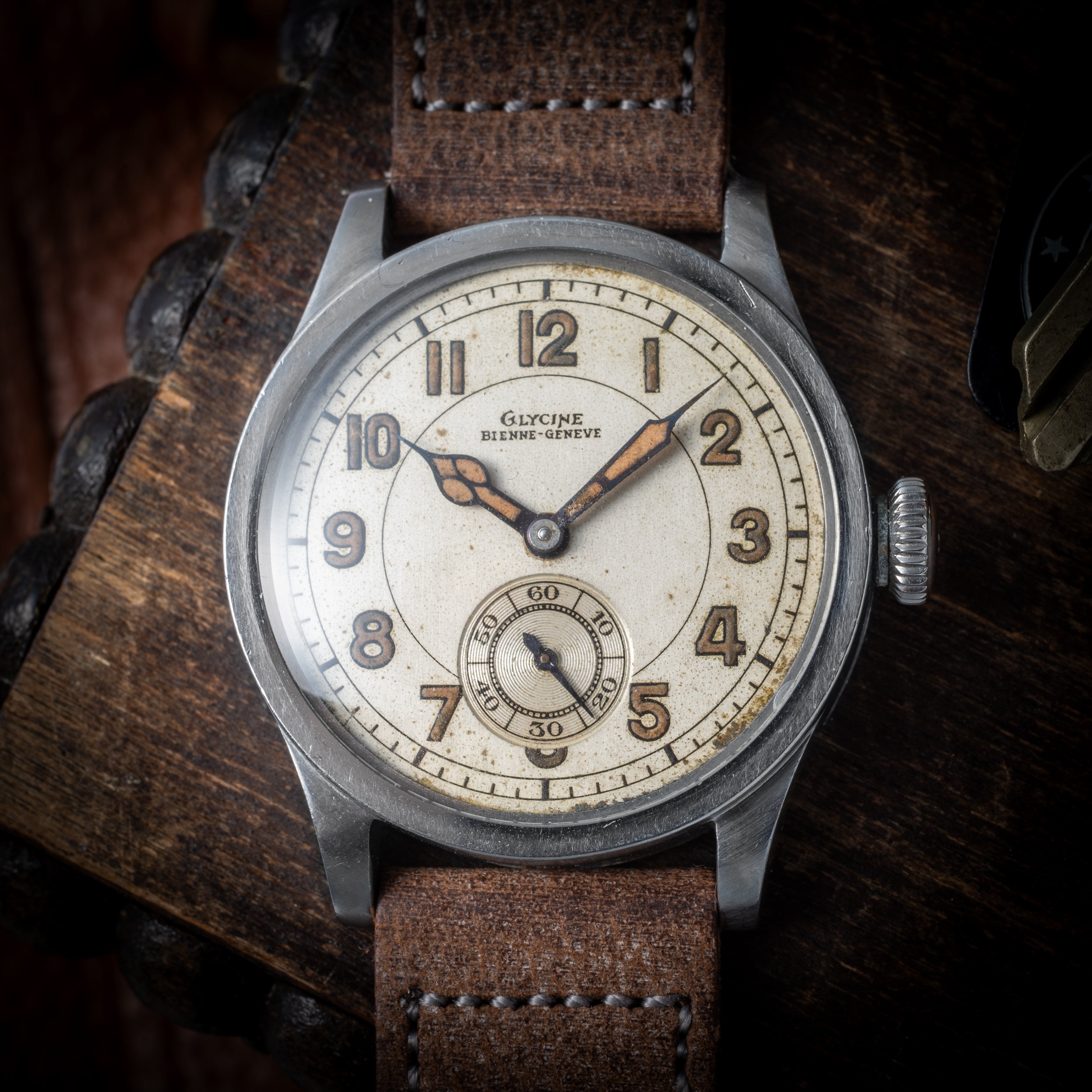 グリシン ステイブライト防水ケース  1930年代後半～40年代前半製 スモールセコンド手巻き