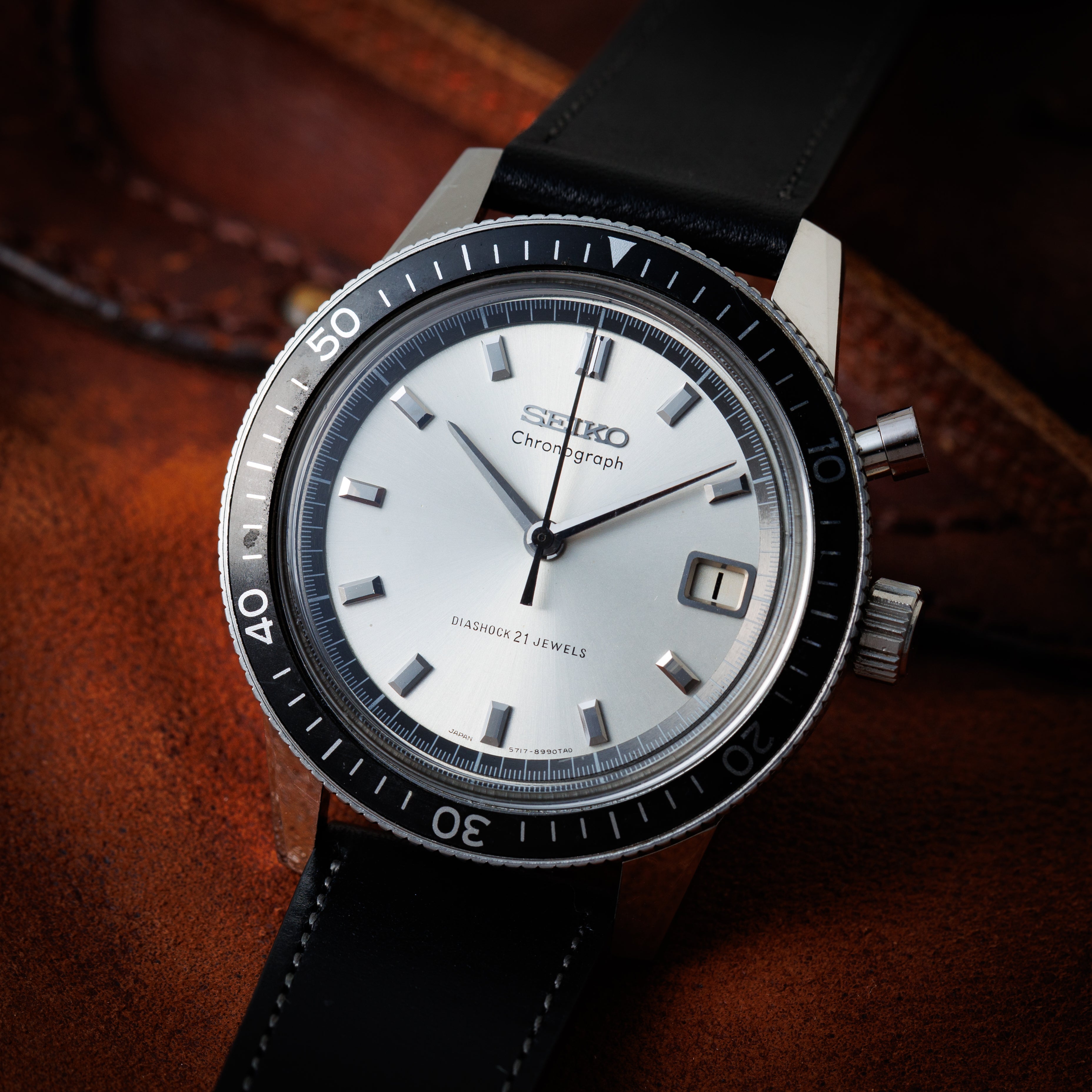 セイコー ワンプッシュクロノ 1965年製 Ref.5717‐8990 手巻き 黒ベゼル タツノオトシゴ