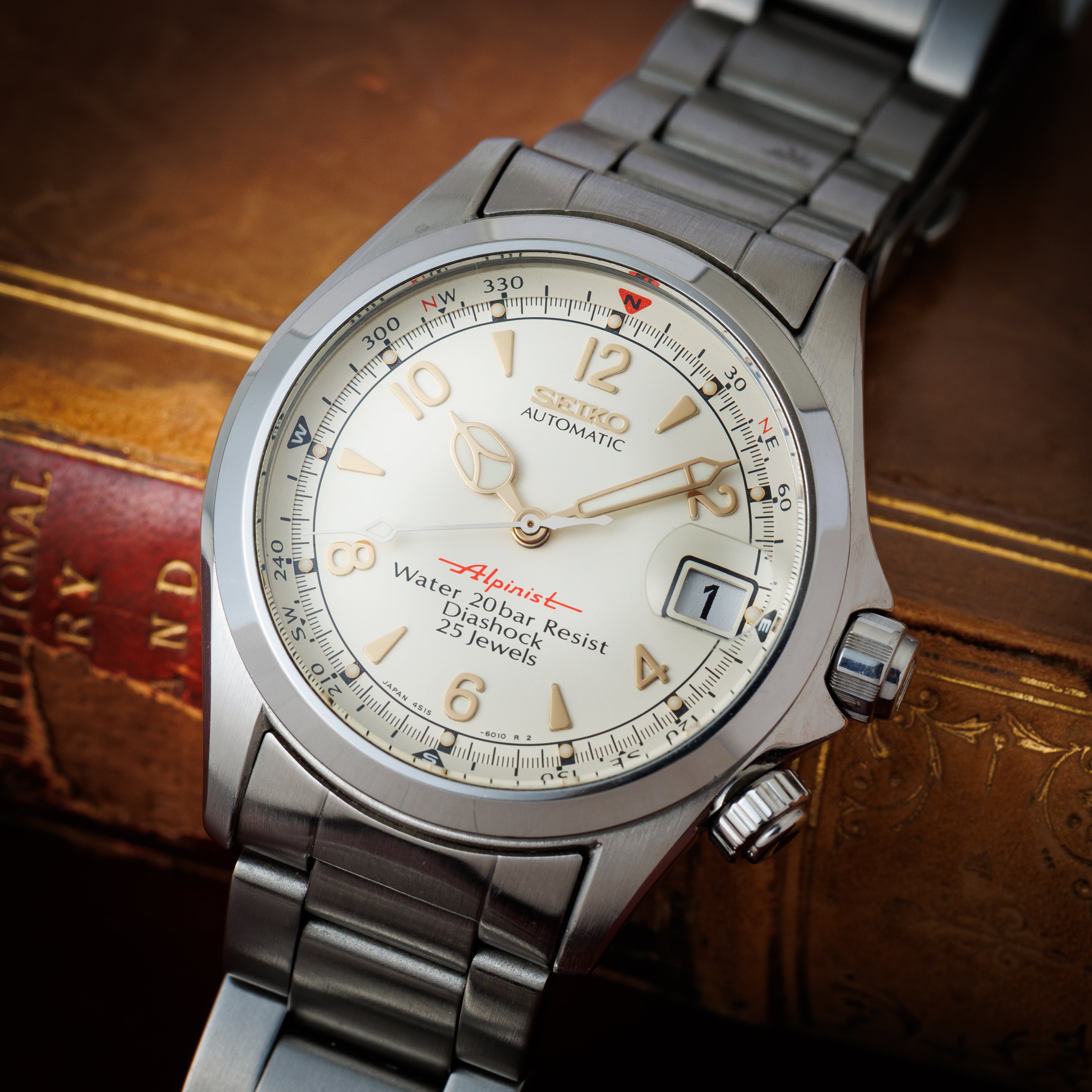 セイコー アルピニスト 2005年製 レッドアルピニスト コブラハンド 自動巻き Ref.4S15-6000 Cal.4S15