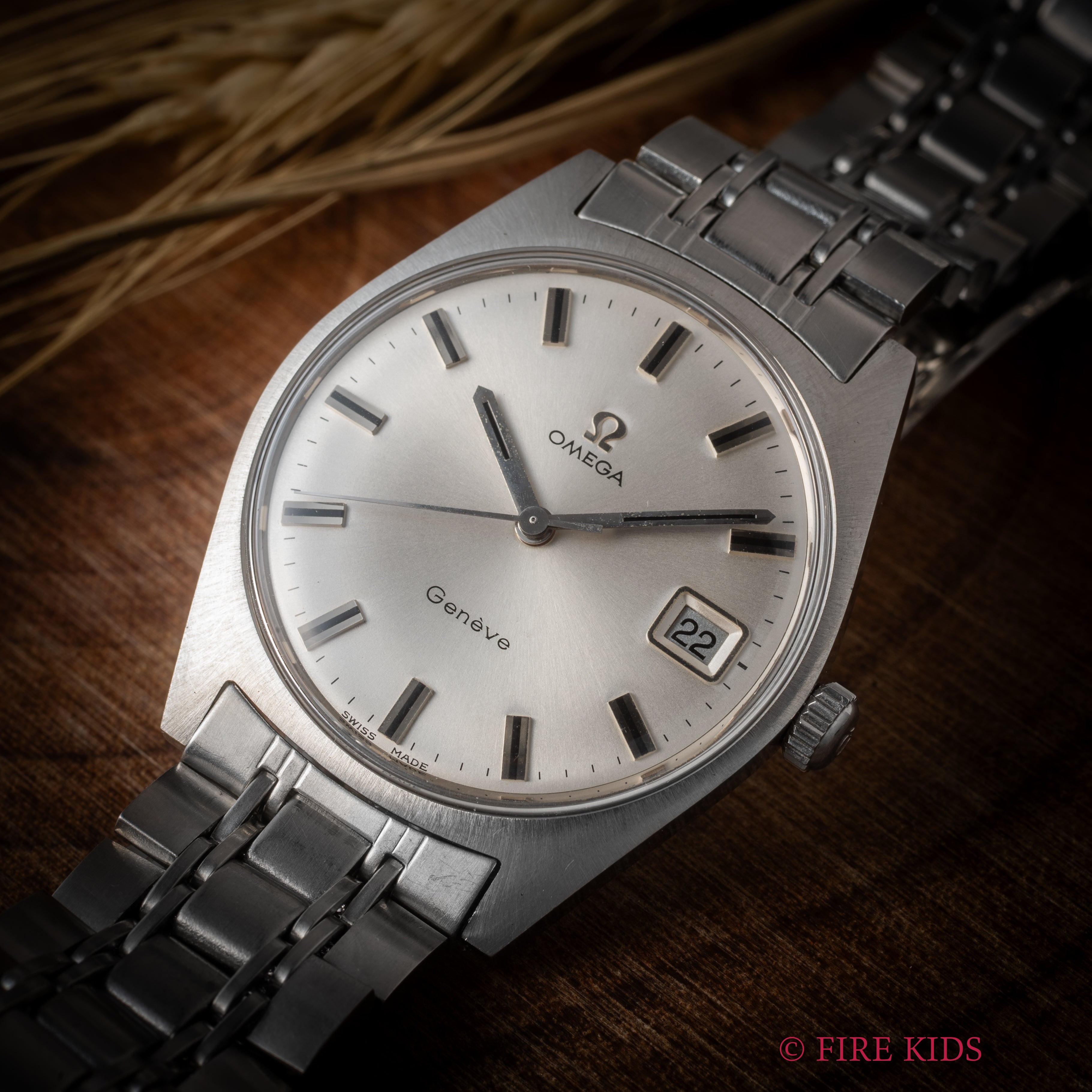 オメガ ジュネーブ 1968年製 Ref.136041 手巻 シルバーダイヤル 社外ステンレスブレス純正バックル