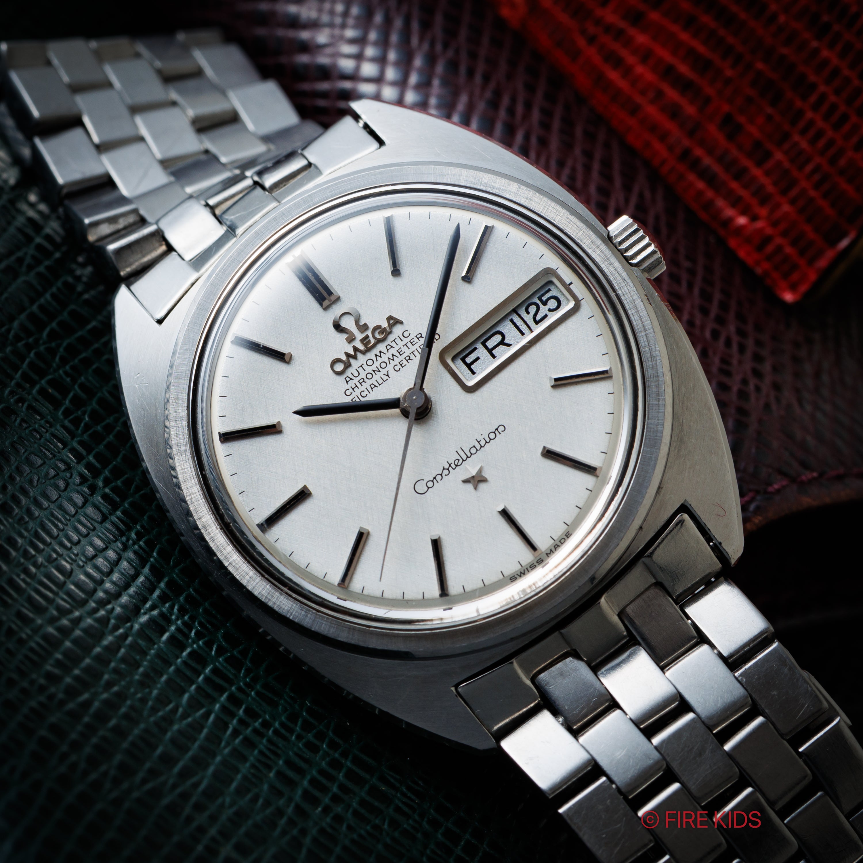 オメガ コンステレーション 1969年製 Ref.168.019 リネンシルバーダイヤル 自動巻クロノメーター