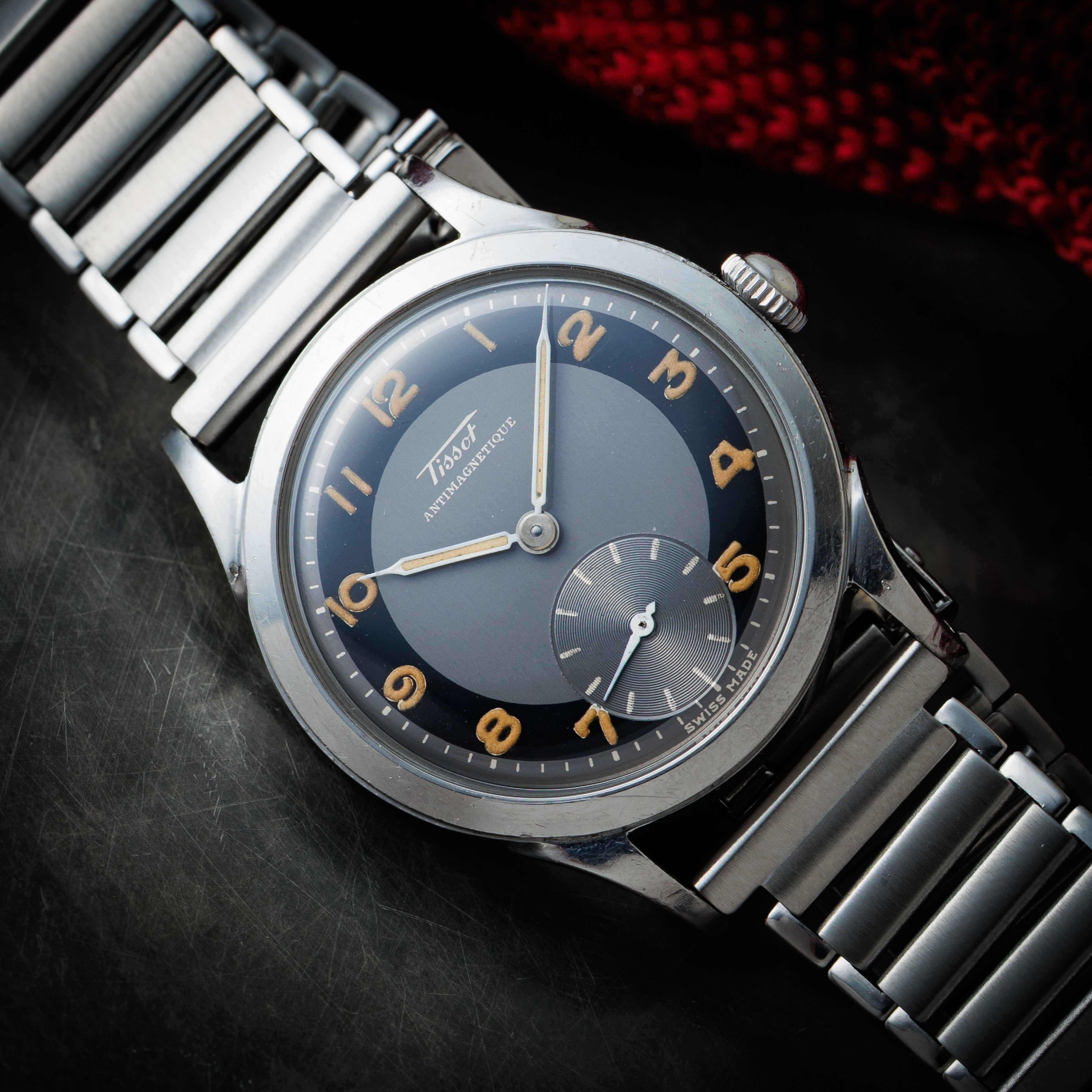 ティソ ブルズアイダイヤル 1951年製 スモールセコンド スクリューバックケース