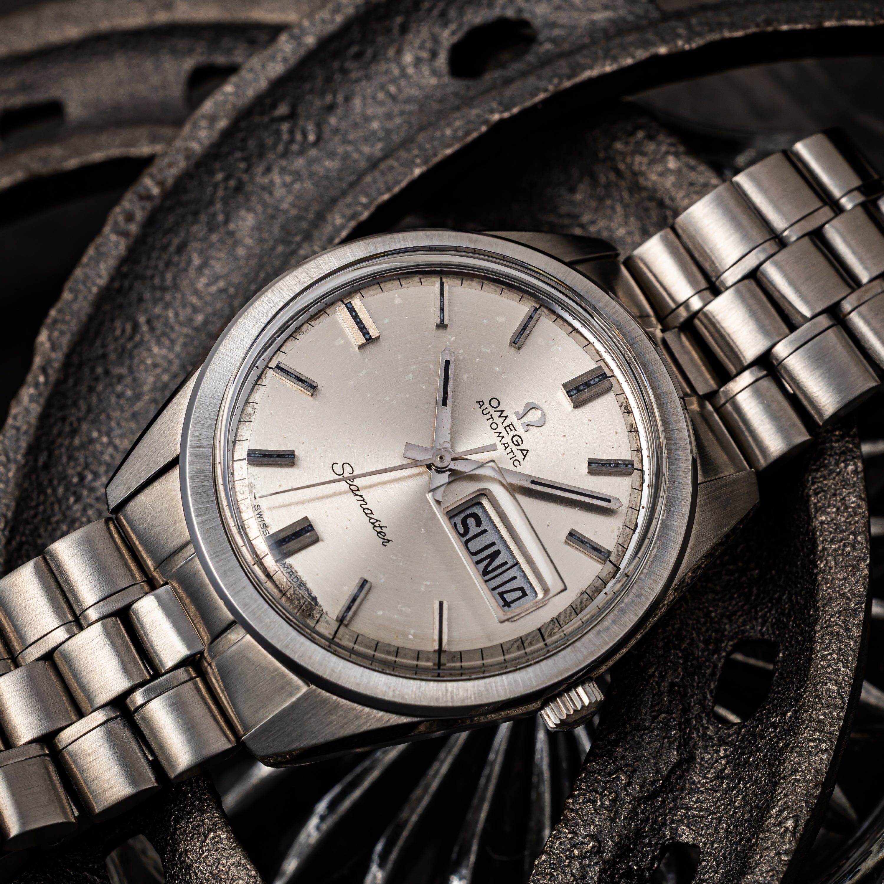 オメガ シーマスター デイデイト シルバー文字盤 1967年製 自動巻き Ref.166.032 Cal.752 純正ブレス