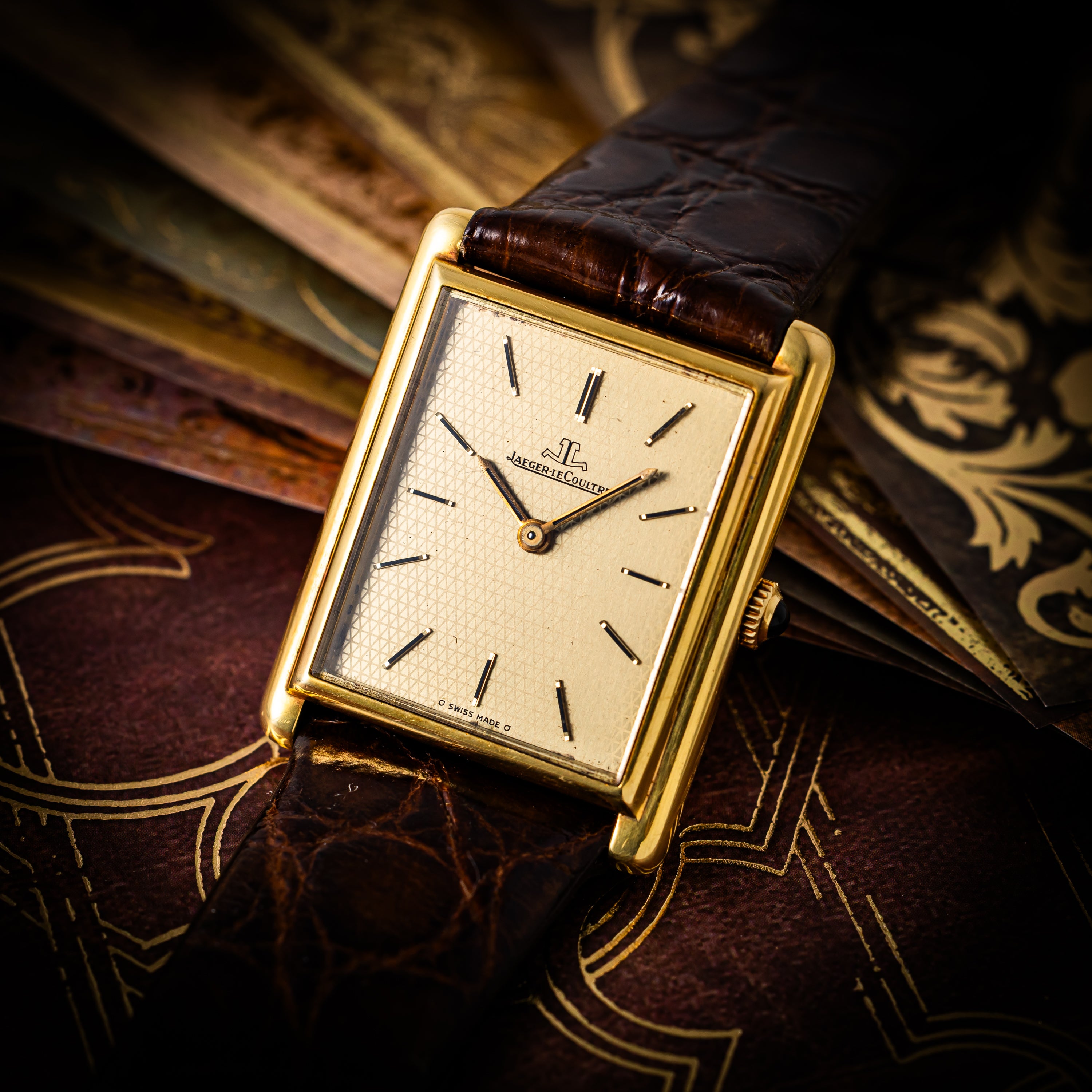 ジャガールクルト タンク 手巻き 18金無垢  1970年代製 Ref.6029 Cal.841 箱付き