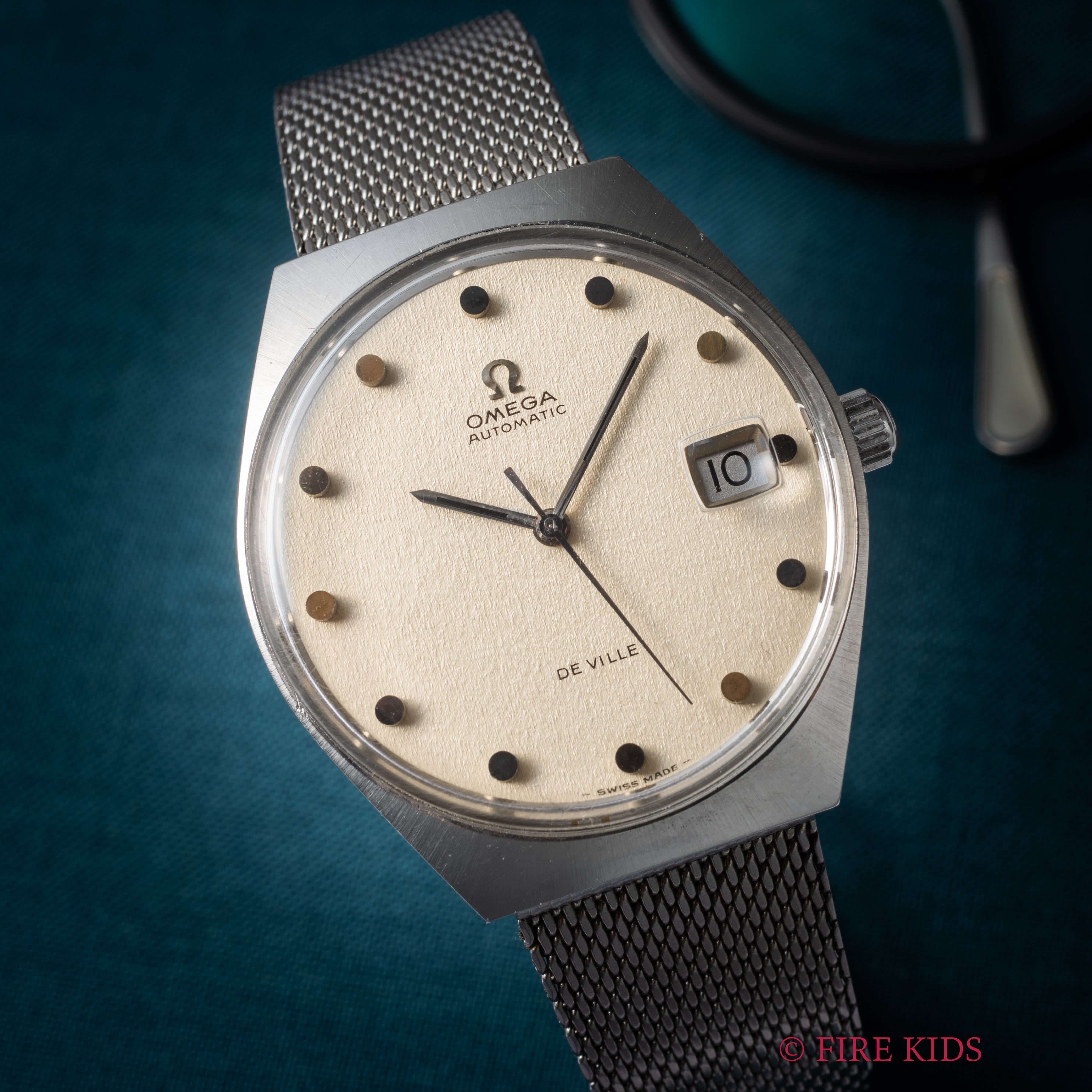 オメガ デ・ヴィル 自動巻き ドットインデックス 1969年製 Cal.1002 ワンピースケース