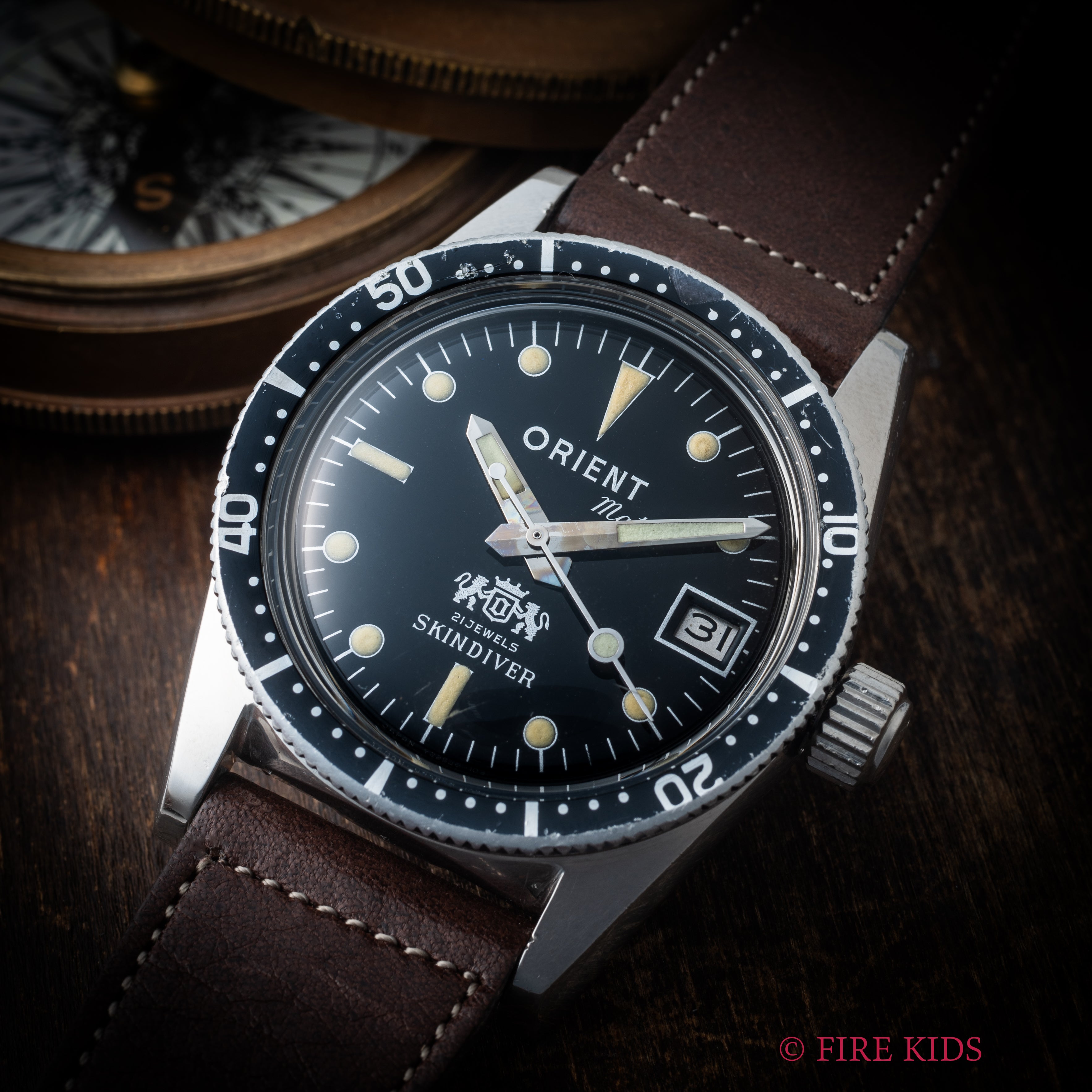 オリエントマチック スキンダイバー 300M ブラックミラーダイヤル 1960年代製
