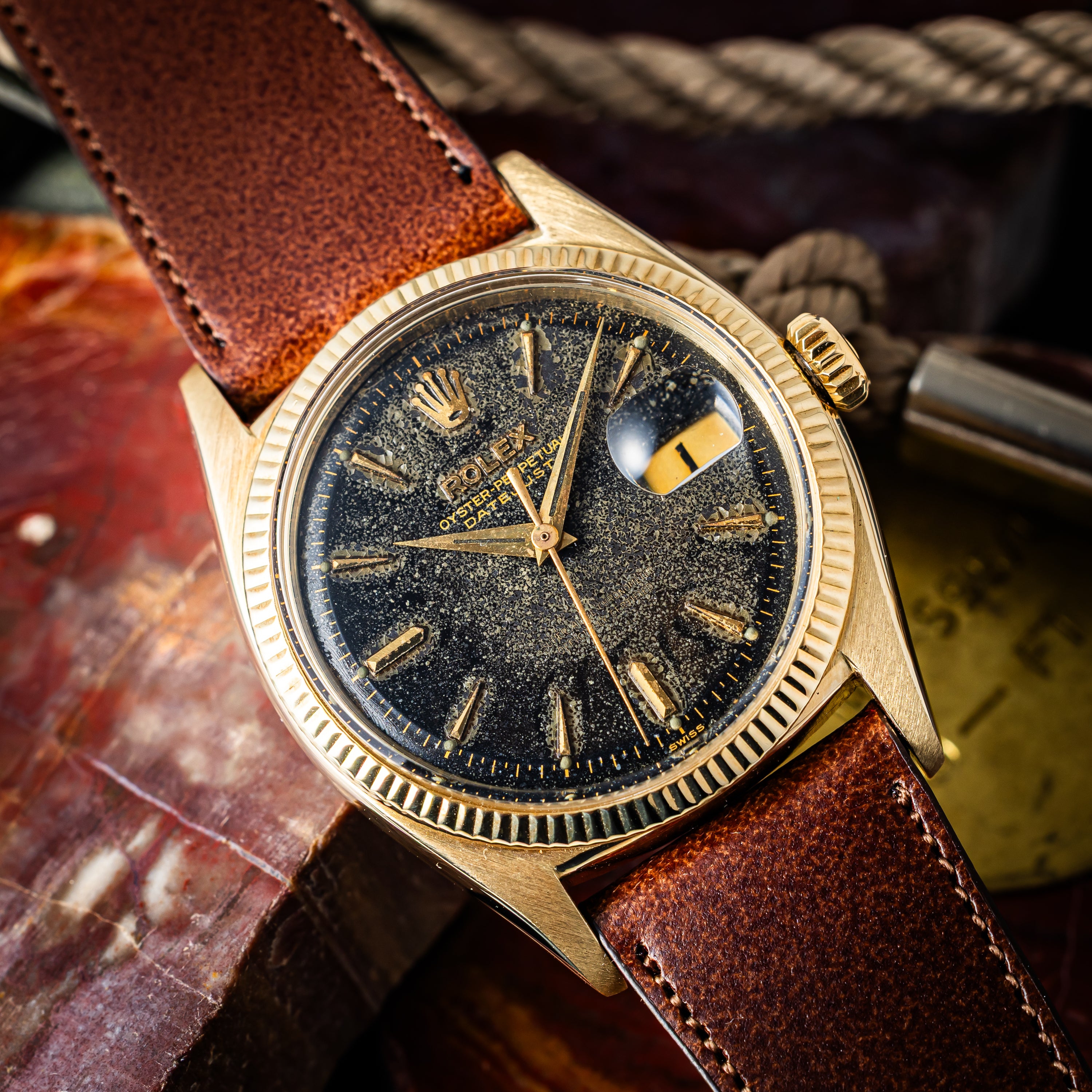 ロレックス デイトジャスト 自動巻き 14金無垢 1957年製 Ref.6605 Cal.1066