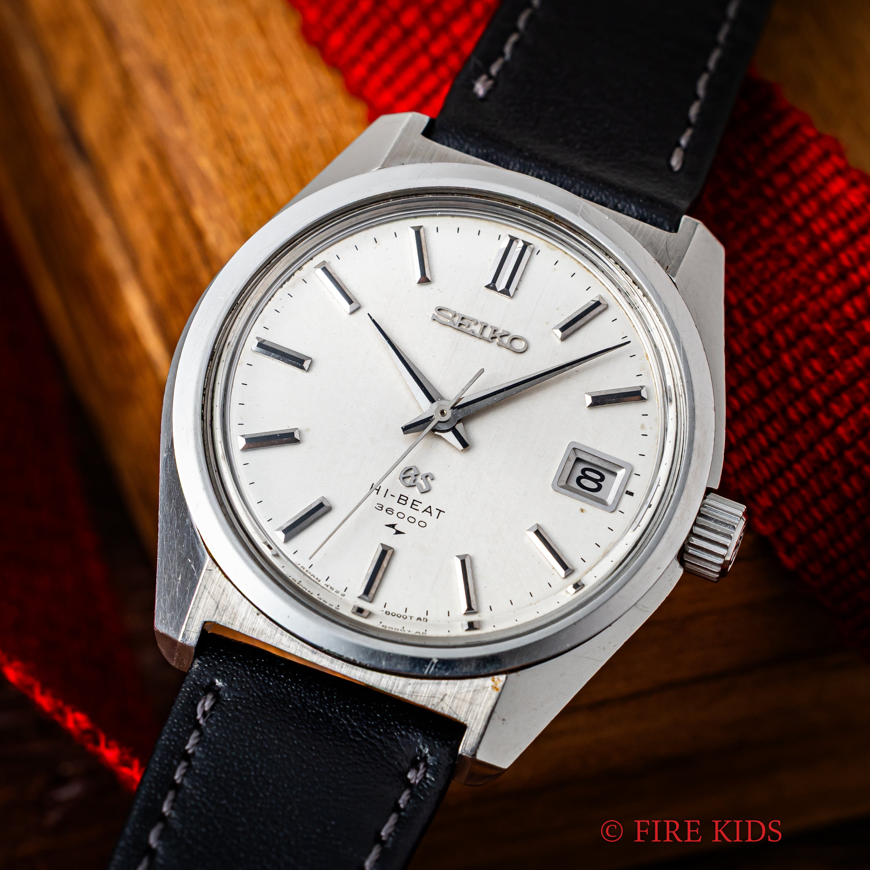 グランドセイコー1968年製 10振動手巻き 45GS Ref.4522-8000 ハイビート セイコースタイルケース 箱付き