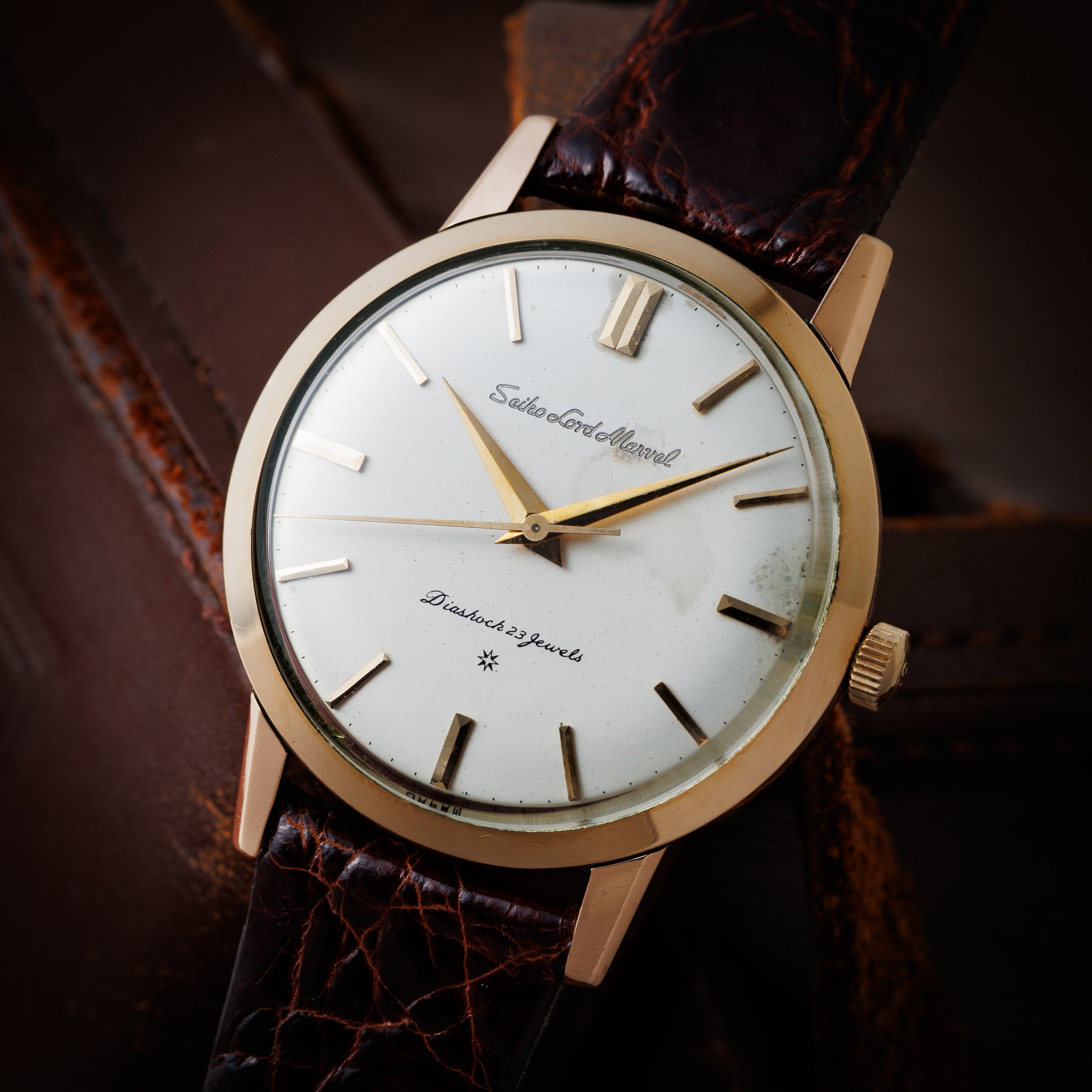 セイコー ロードマーベル 1959年製 SDダイヤル 彫文字盤 J14039 ハマグリケース 純正尾錠付き
