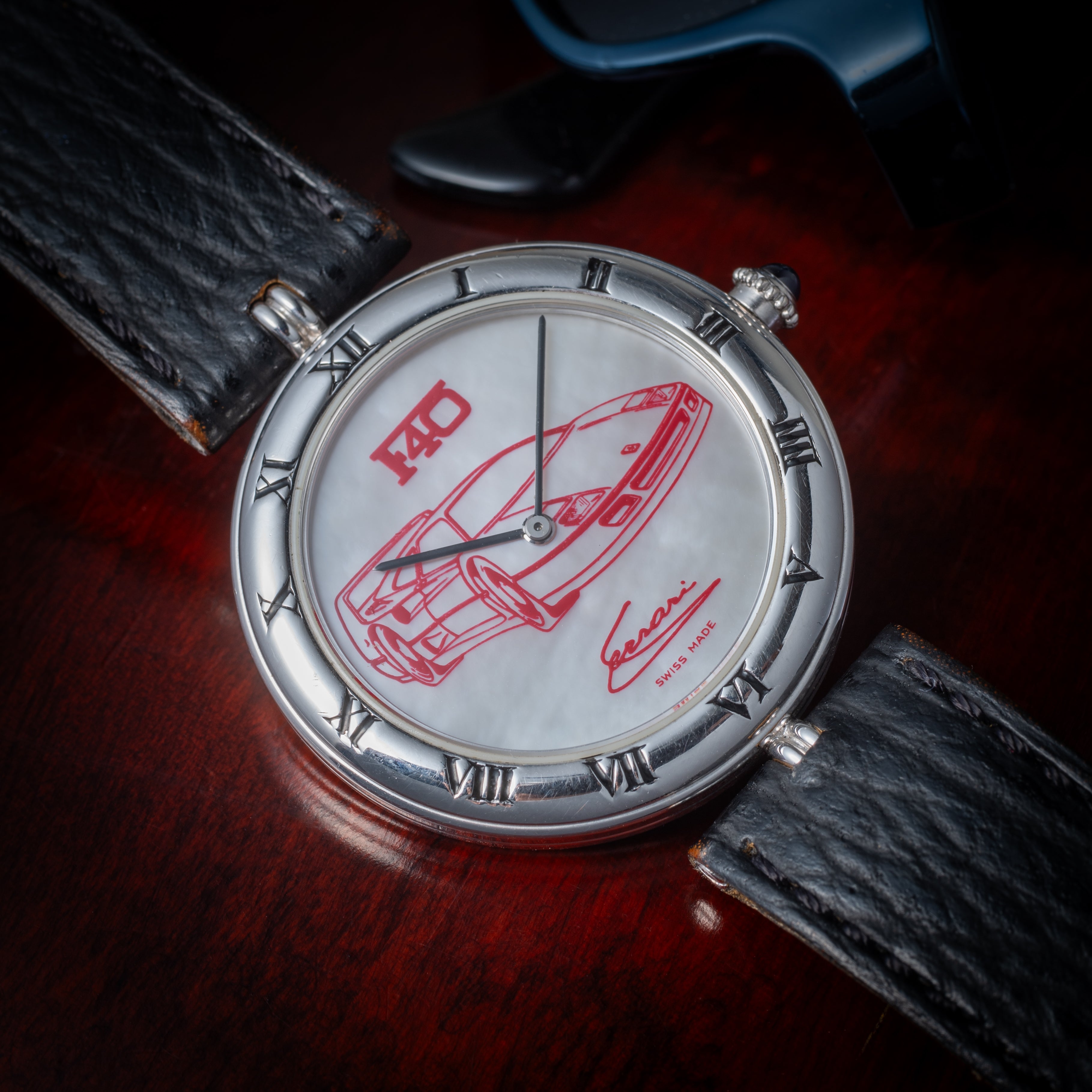 ジェラルド・ジェンタ 18金無垢ホワイトゴールド フェラーリF40 1987発売 手巻 シェルダイヤル