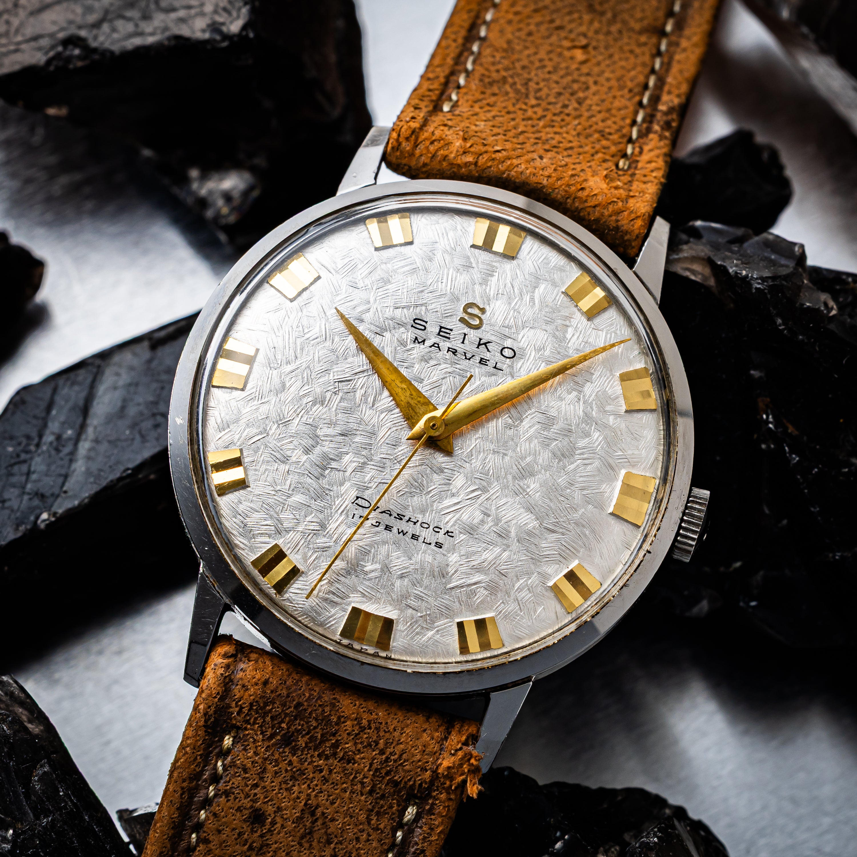 セイコー マーベル 変わり文字盤 1957年製 17石手巻 未使用 オリジナル革ベルト タグ付き