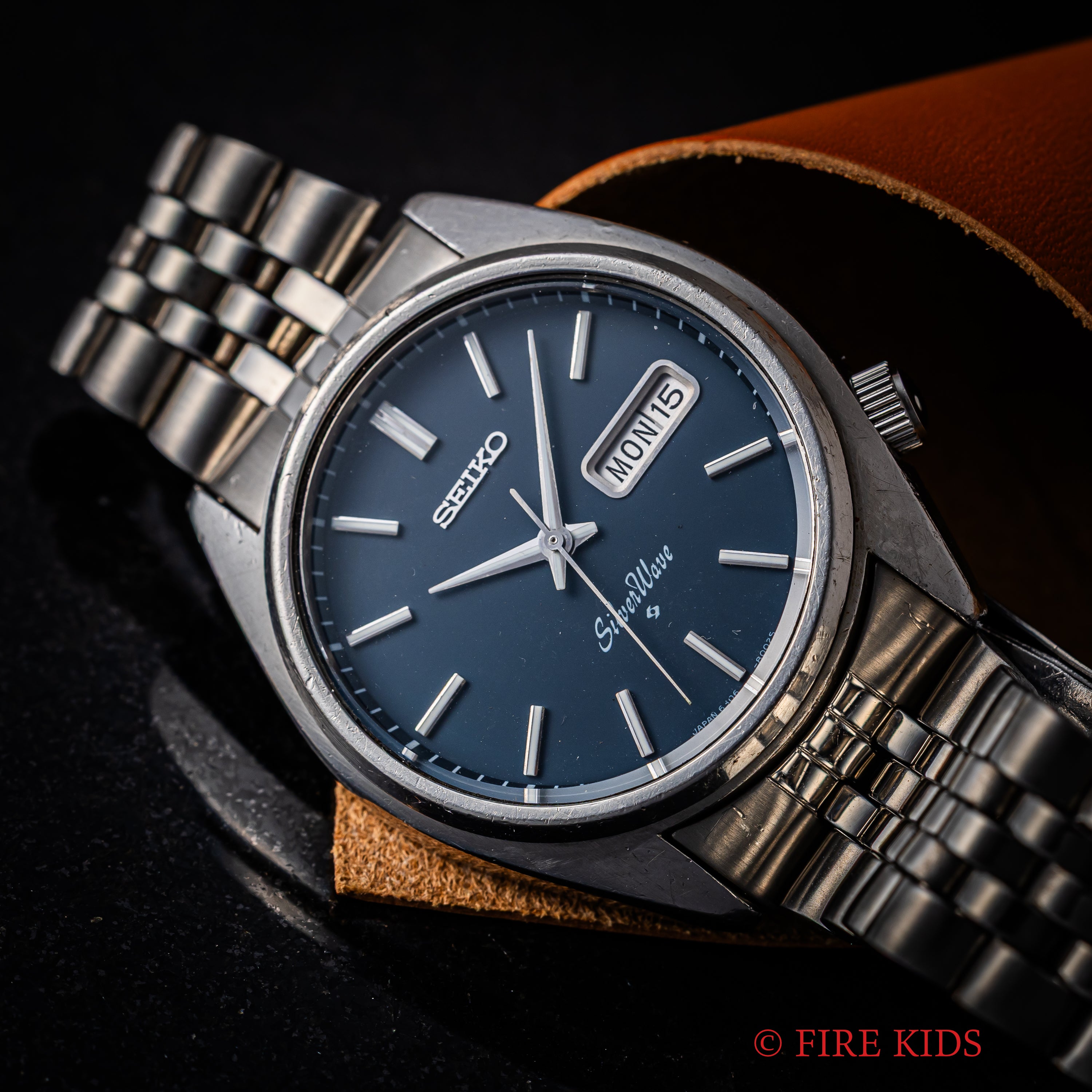 セイコーシルバ ーウェーブ 1977年製 Ref.6306-8000 ブルーダイヤル 純正ステンレスブレス