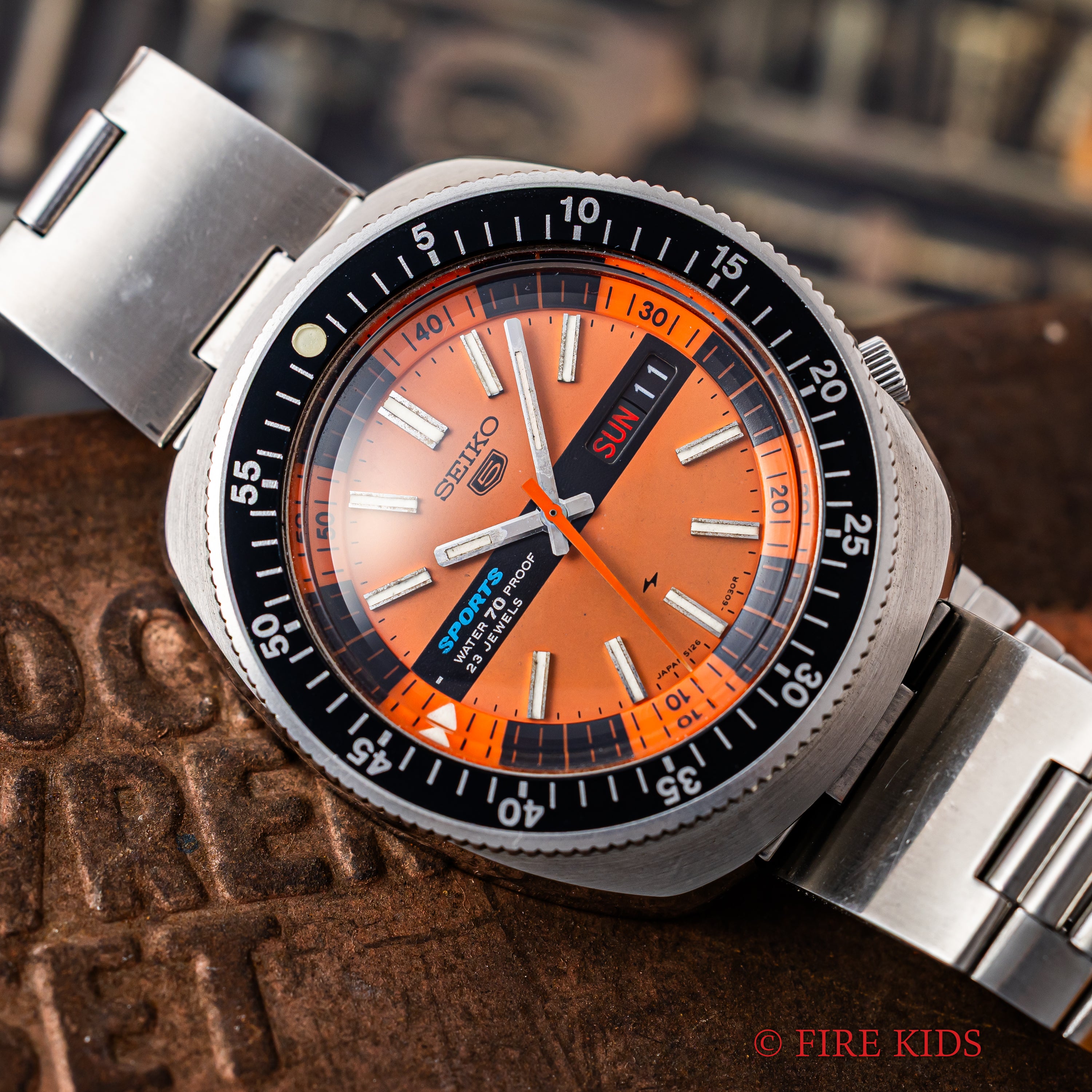 セイコー5スポーツ 1969年製 Ref.5126-6030 回転ベゼル デイデイト自動巻き 純正ブレス付き